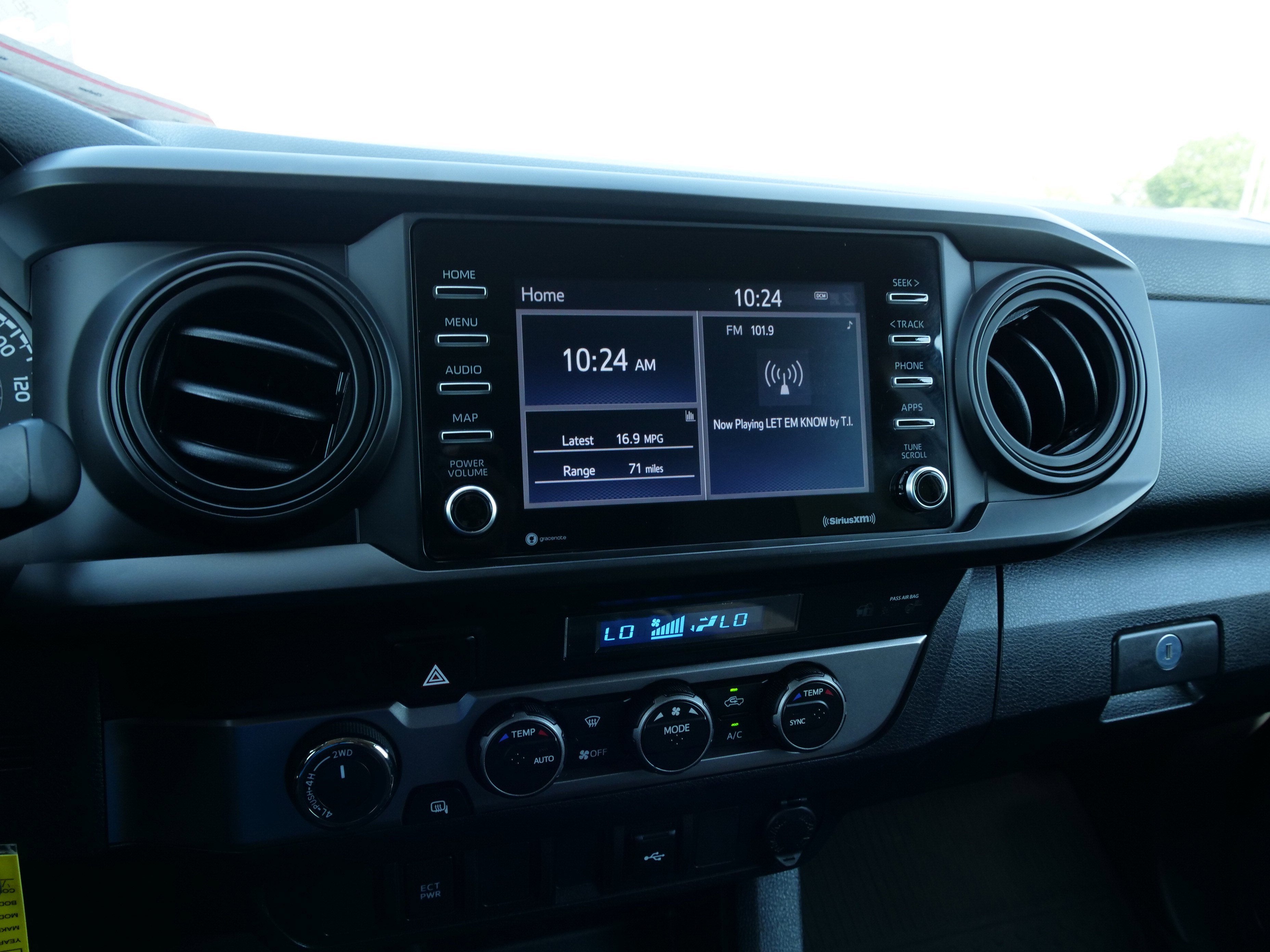 2022 Toyota Tacoma 4WD SR