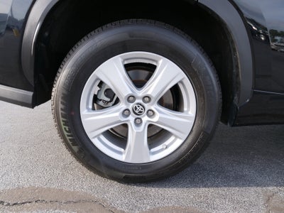 2023 Toyota Highlander Base