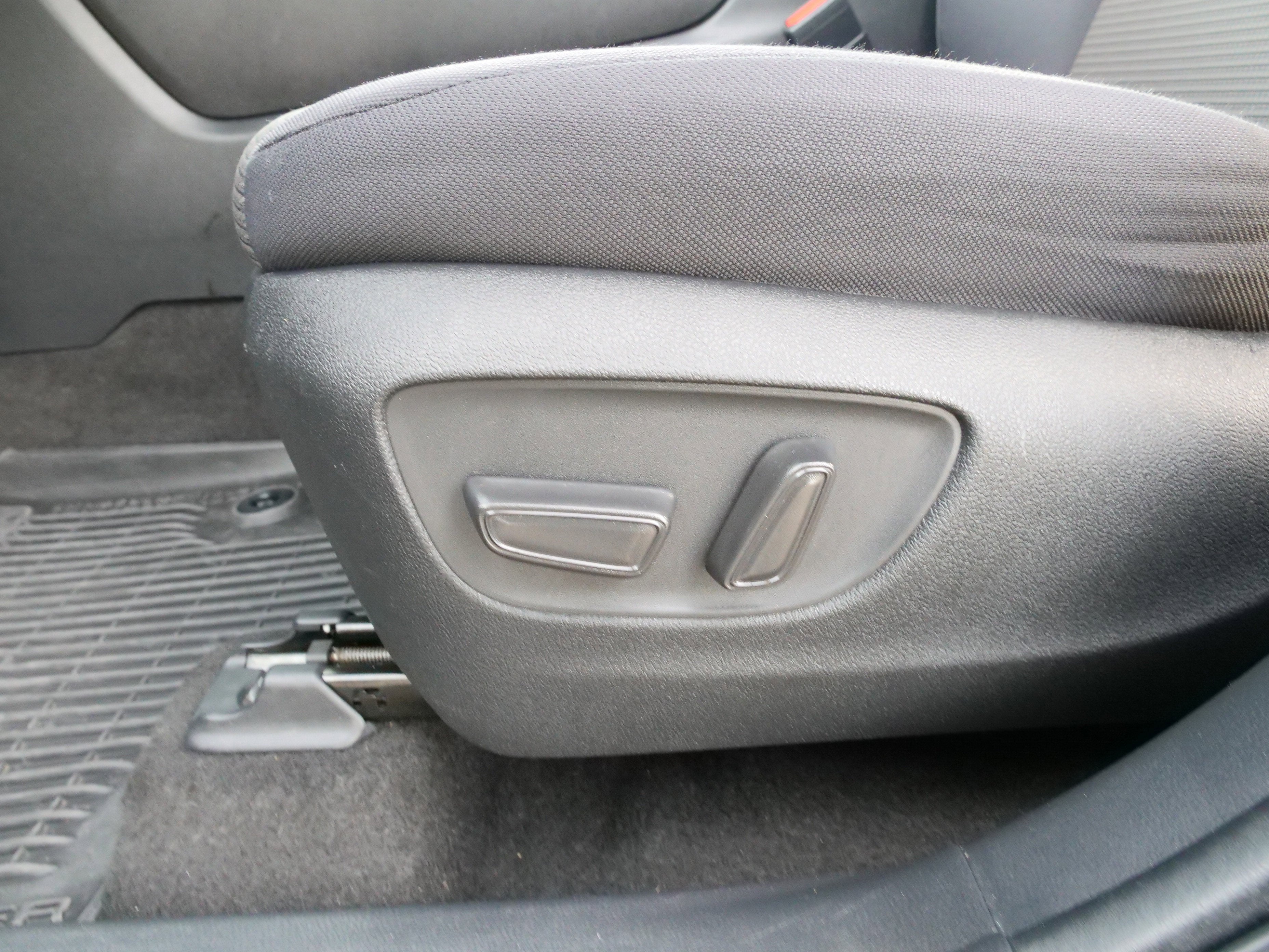 2023 Toyota Highlander Base