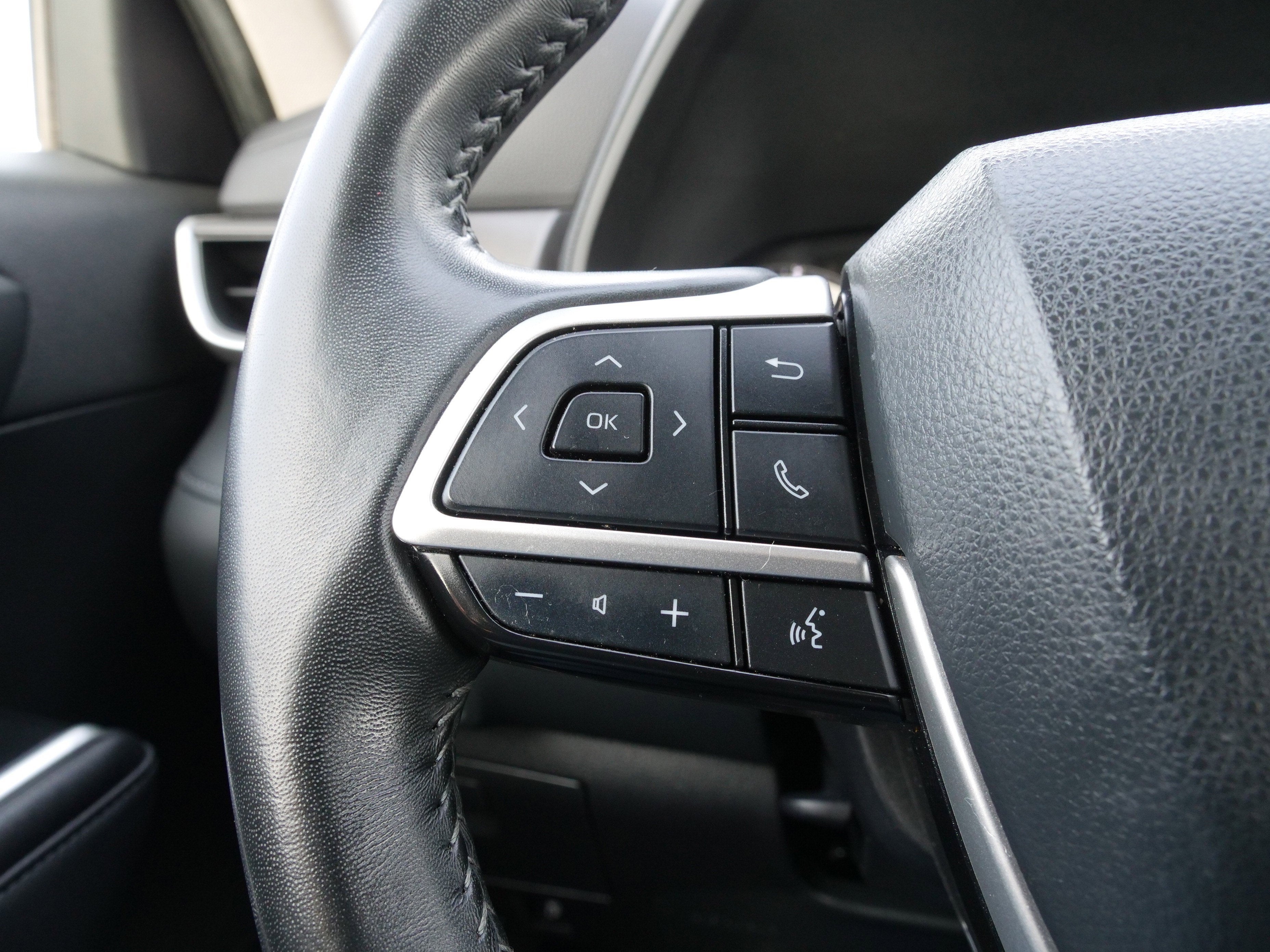 2023 Toyota Highlander Base