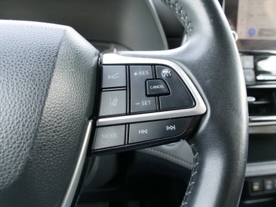 2023 Toyota Highlander Base