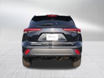 2023 Toyota Highlander Base