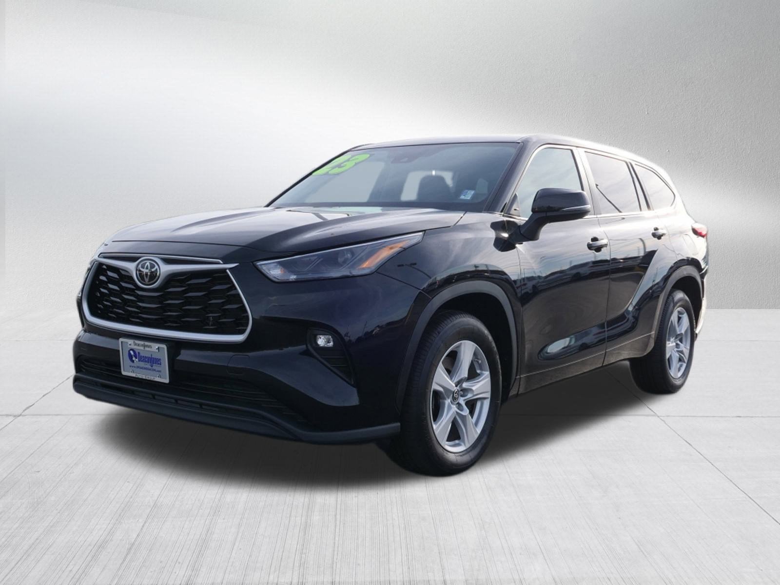 2023 Toyota Highlander Base