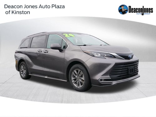 2024 Toyota Sienna XLE