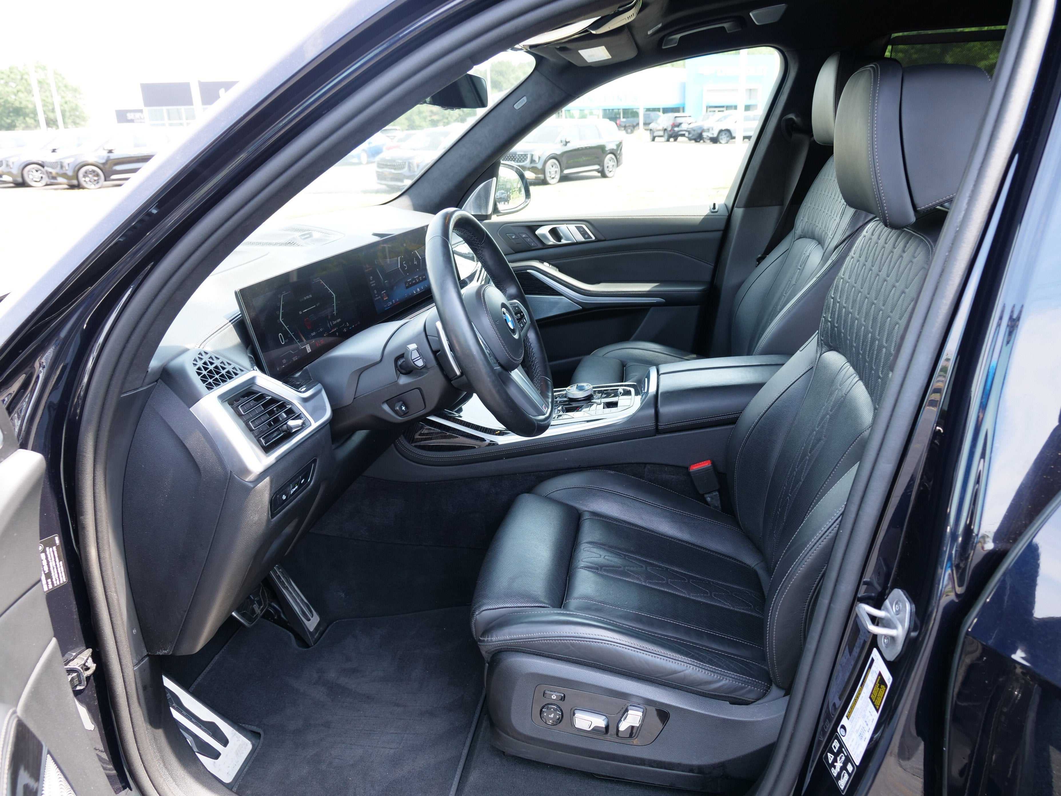 2024 BMW X7 xDrive40i