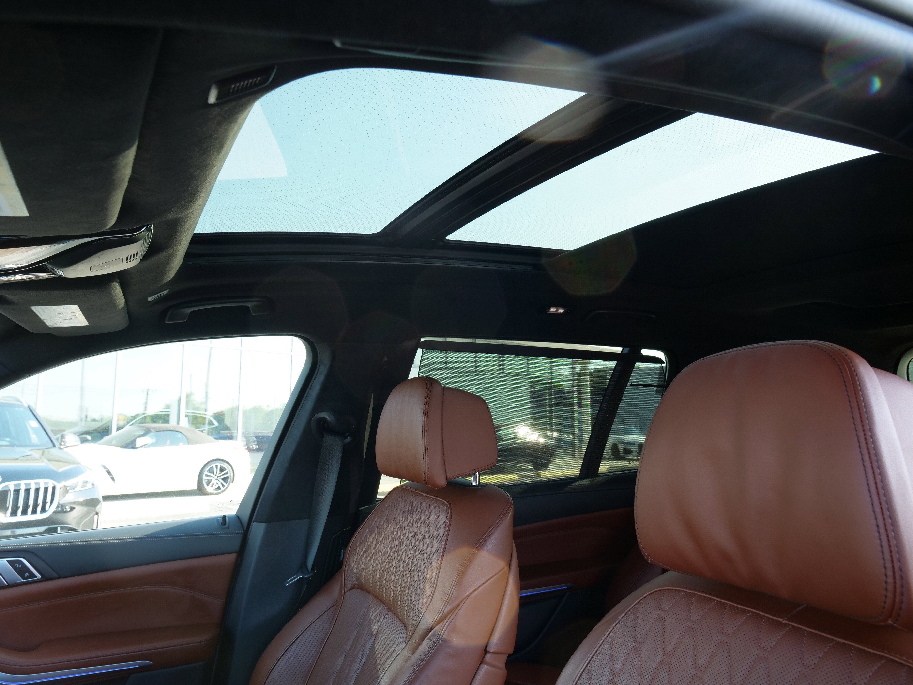 2023 BMW X7 M60i