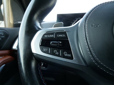 2023 BMW X7 M60i