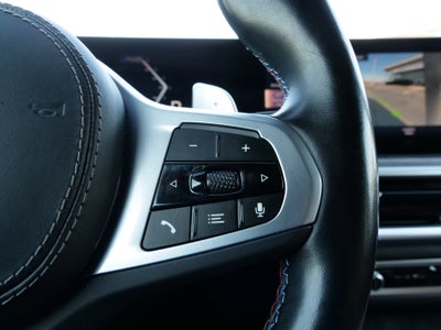 2023 BMW X7 M60i