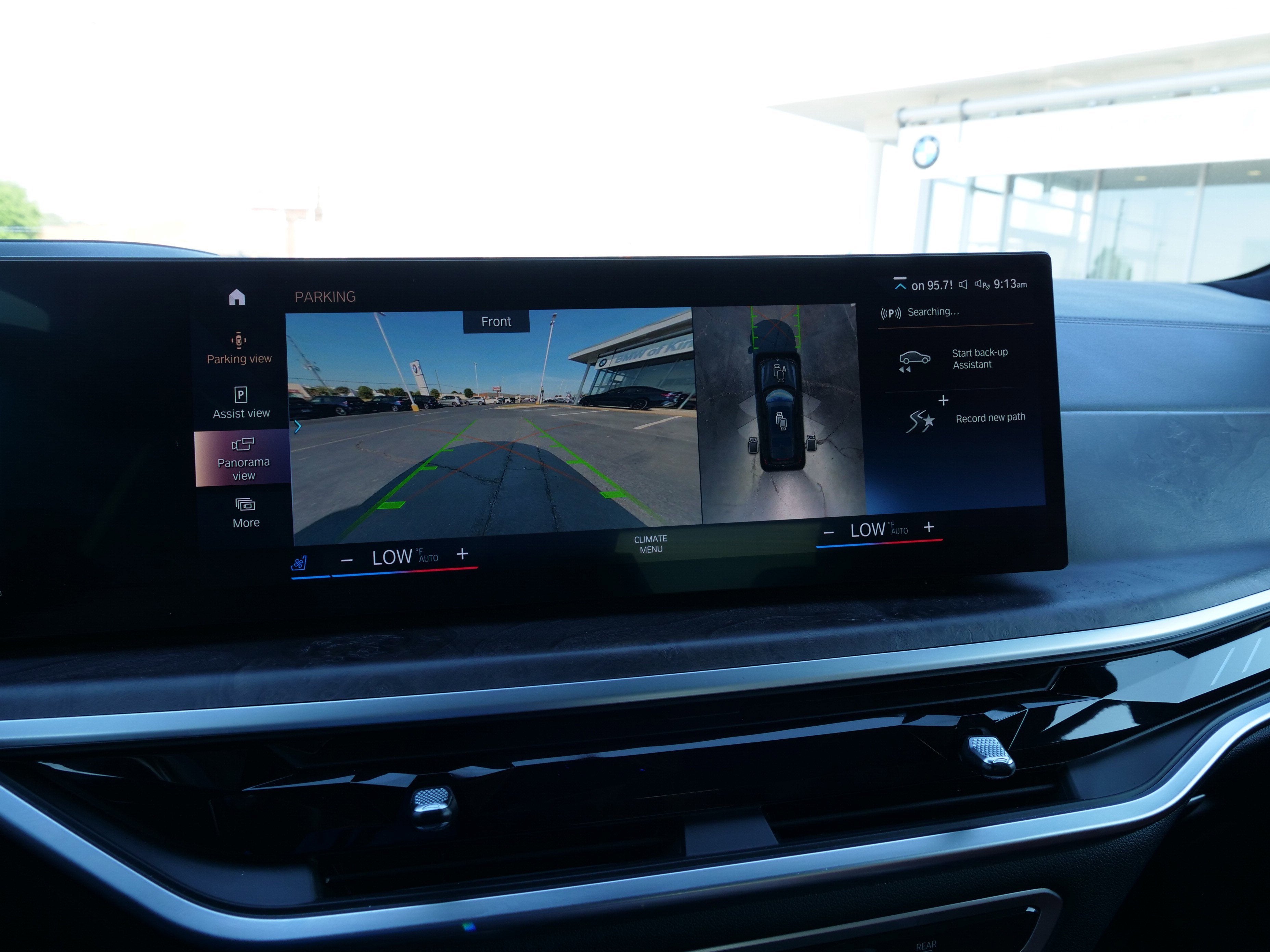 2023 BMW X7 M60i