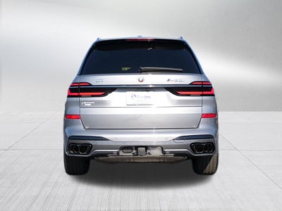 2023 BMW X7 M60i