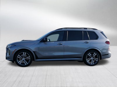 2023 BMW X7 M60i