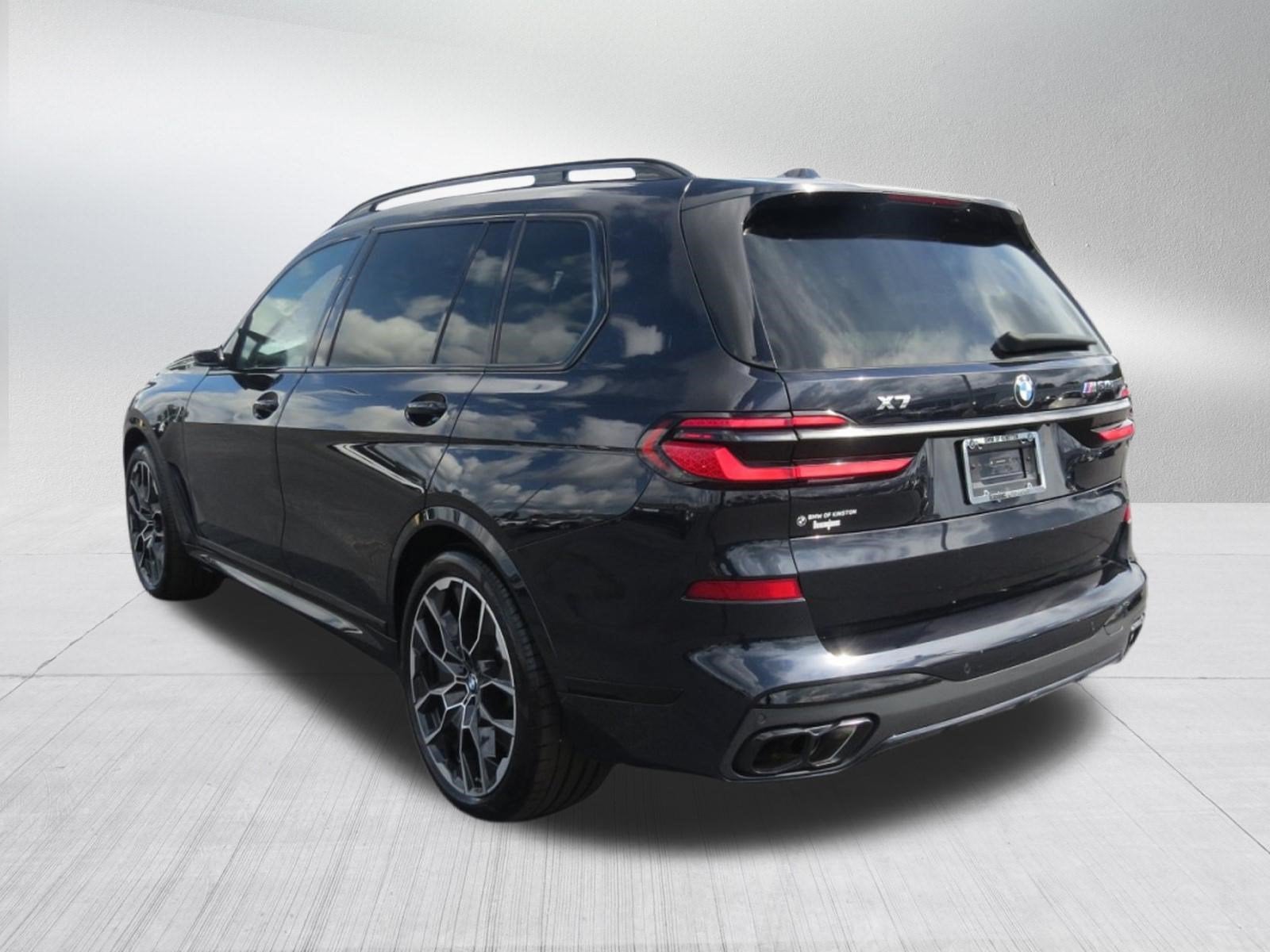 2025 BMW X7 M60i