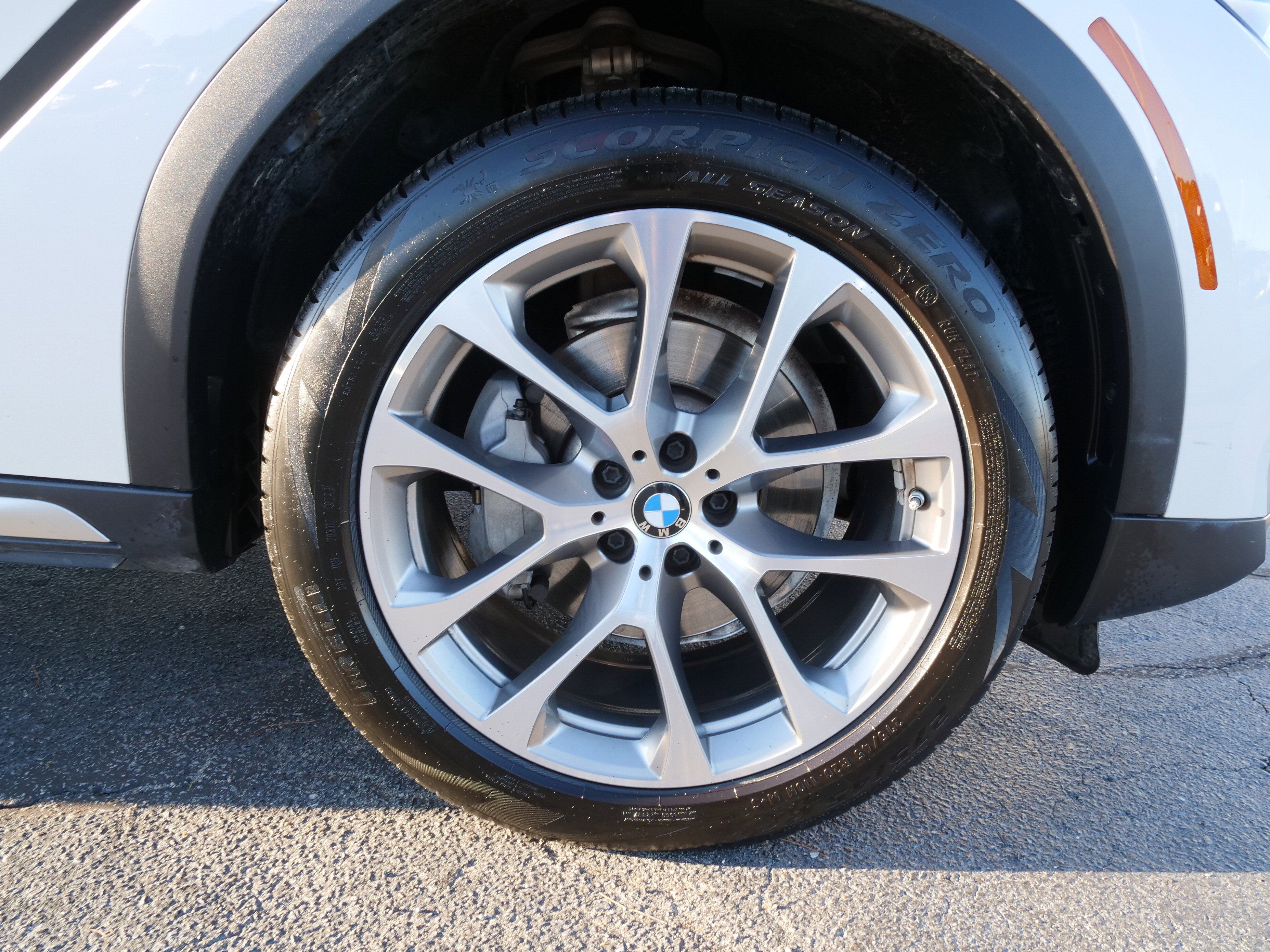 2022 BMW X6 xDrive40i