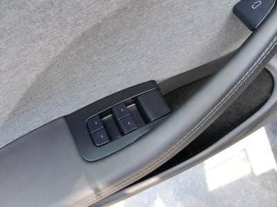 2025 Tesla Model 3 Standard