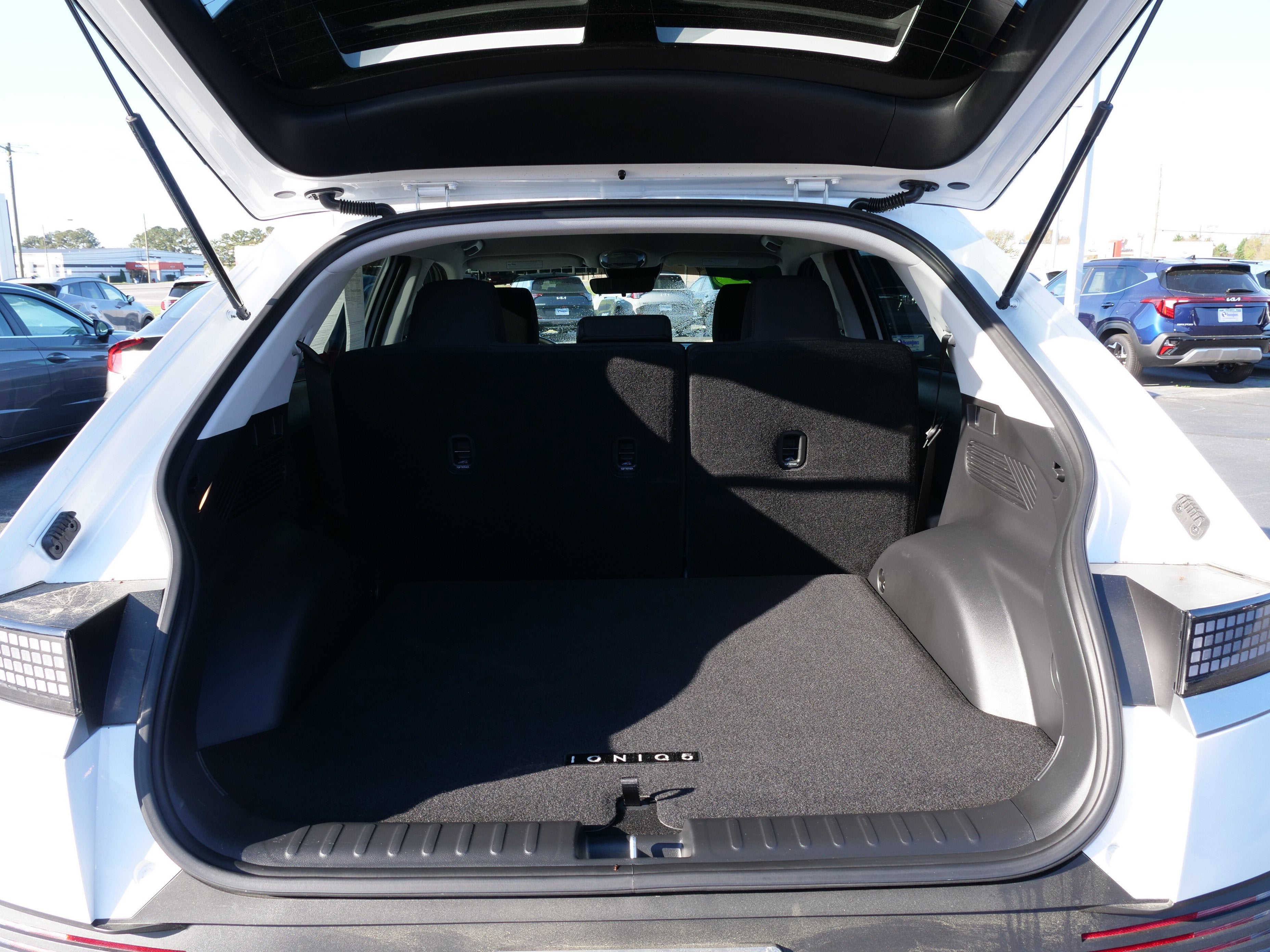 2023 Hyundai IONIQ 5 SE