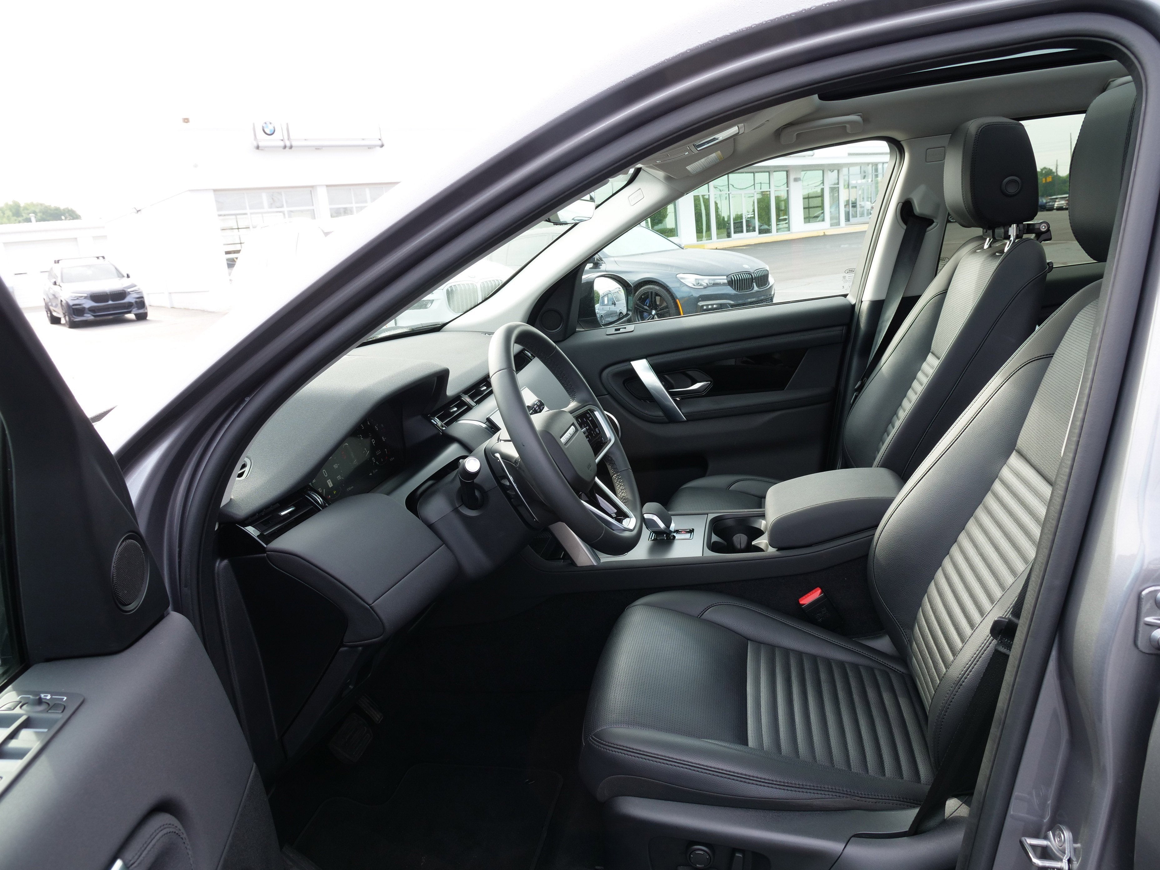 2025 Land Rover Discovery Sport S