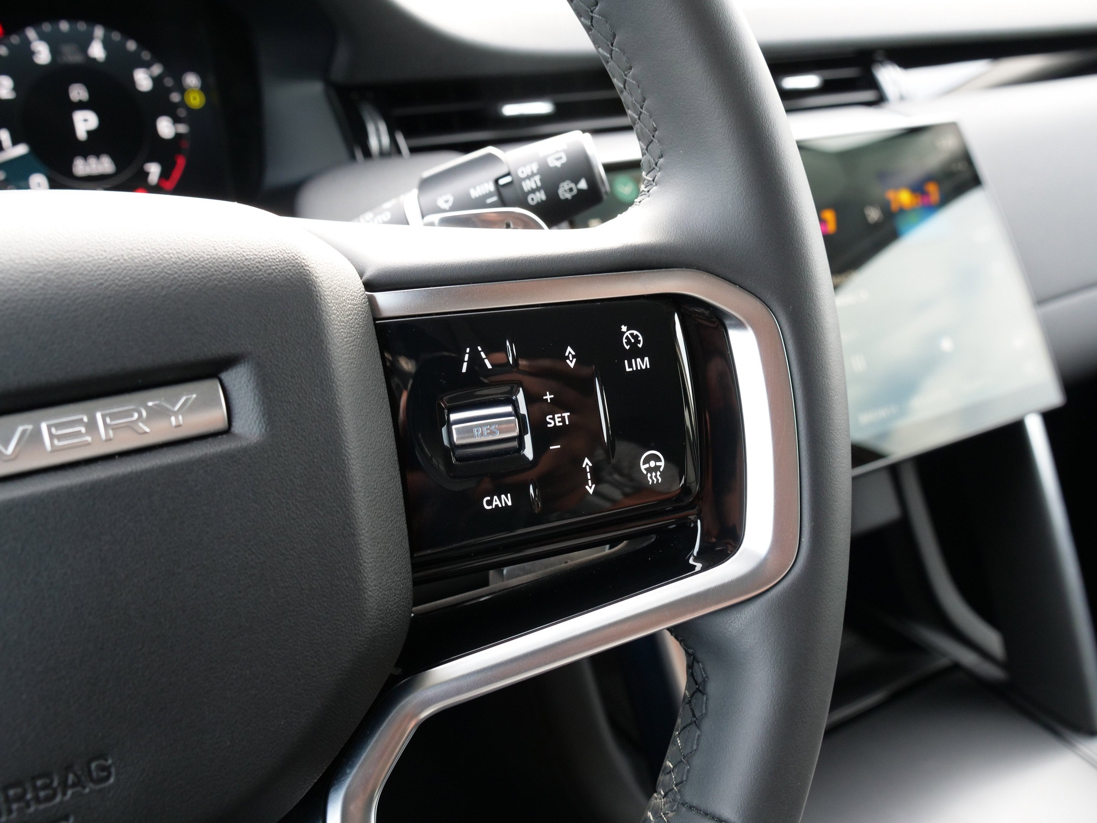 2025 Land Rover Discovery Sport S
