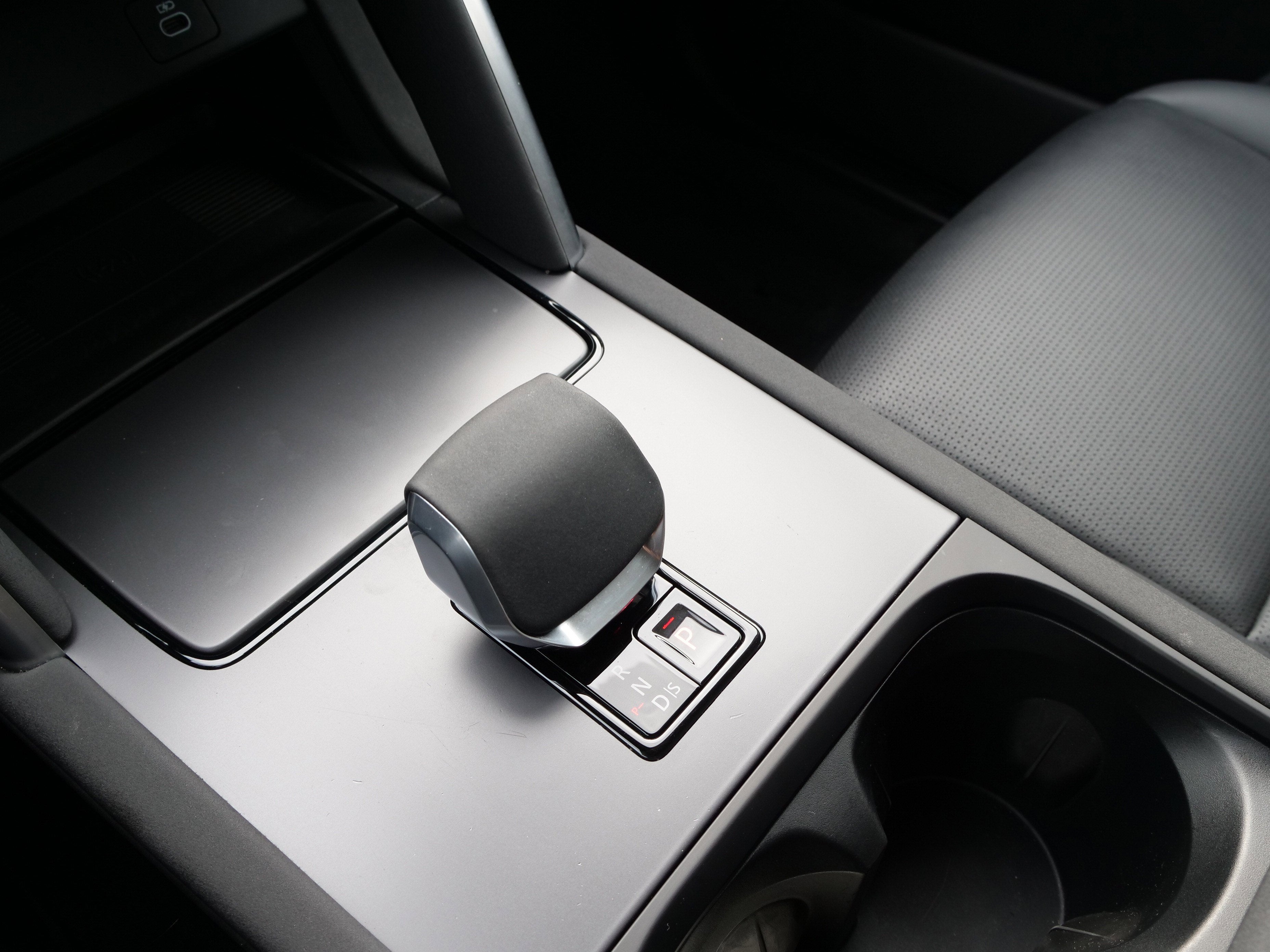 2025 Land Rover Discovery Sport S