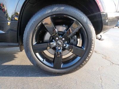 2024 Land Rover Defender V8