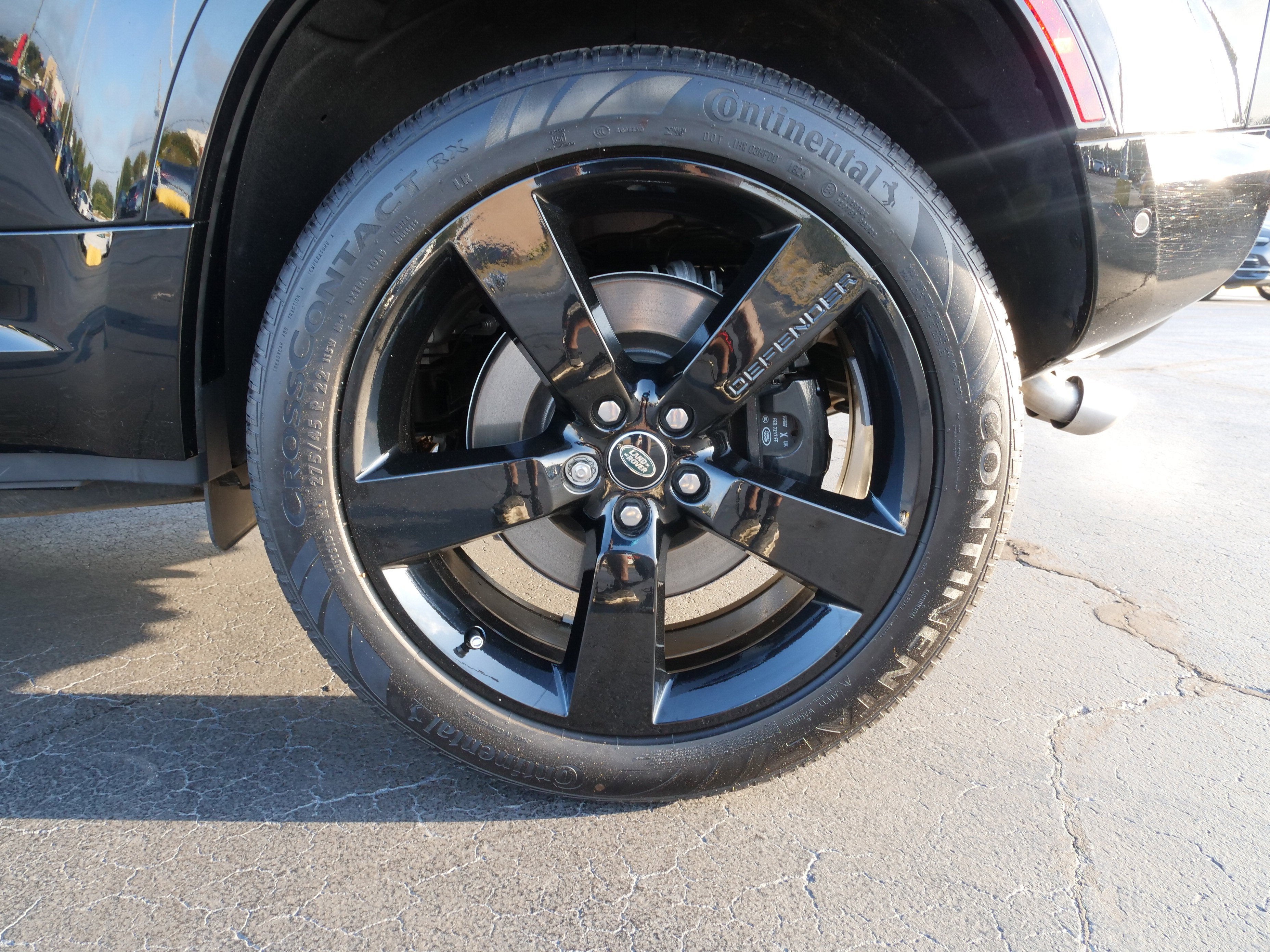 2024 Land Rover Defender V8