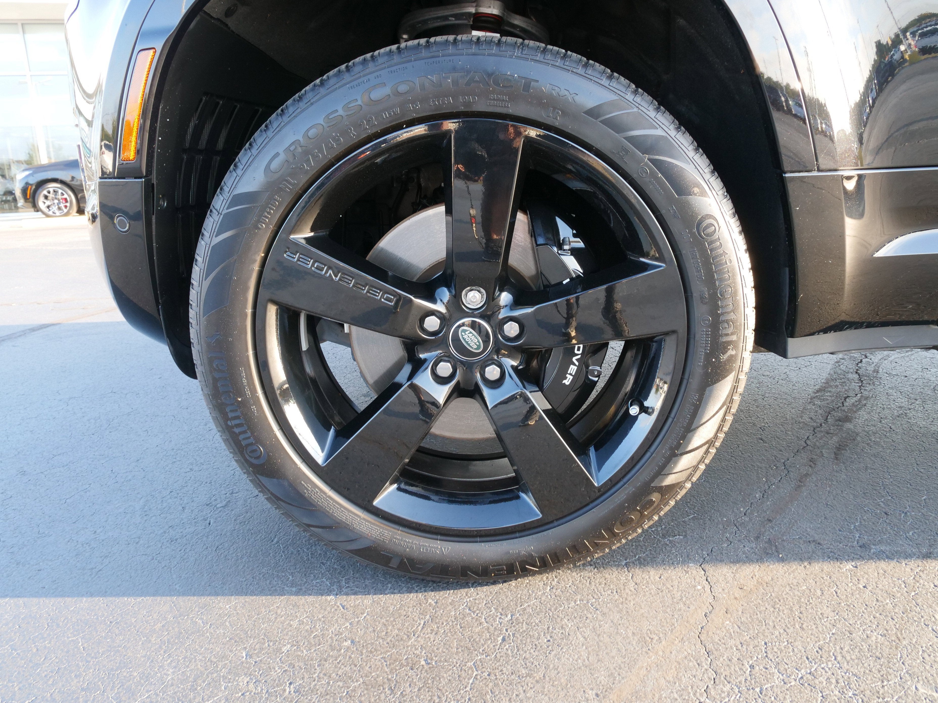 2024 Land Rover Defender V8