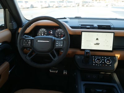 2024 Land Rover Defender V8