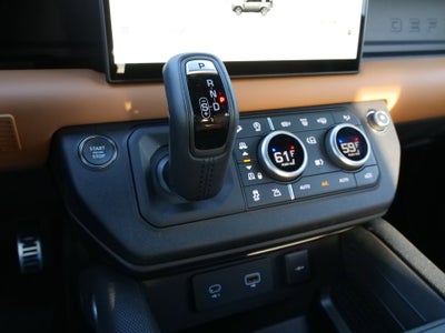 2024 Land Rover Defender V8