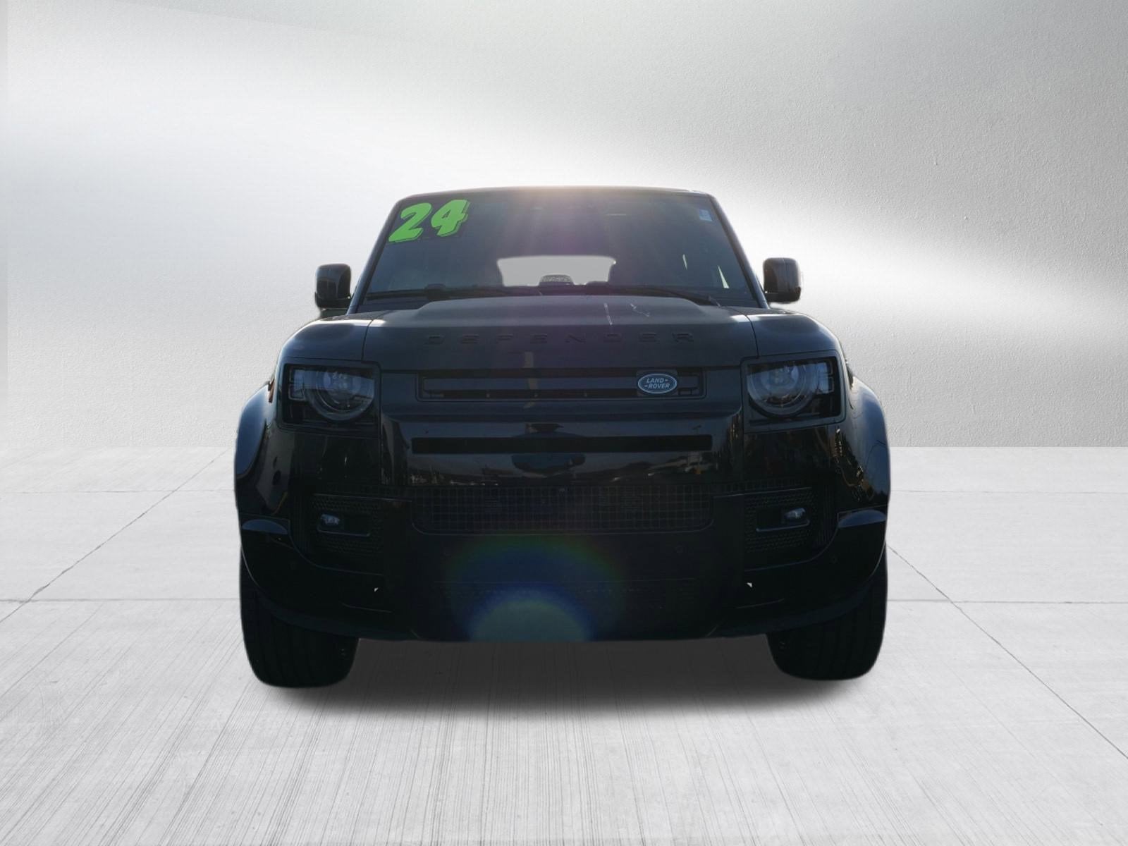 2024 Land Rover Defender V8