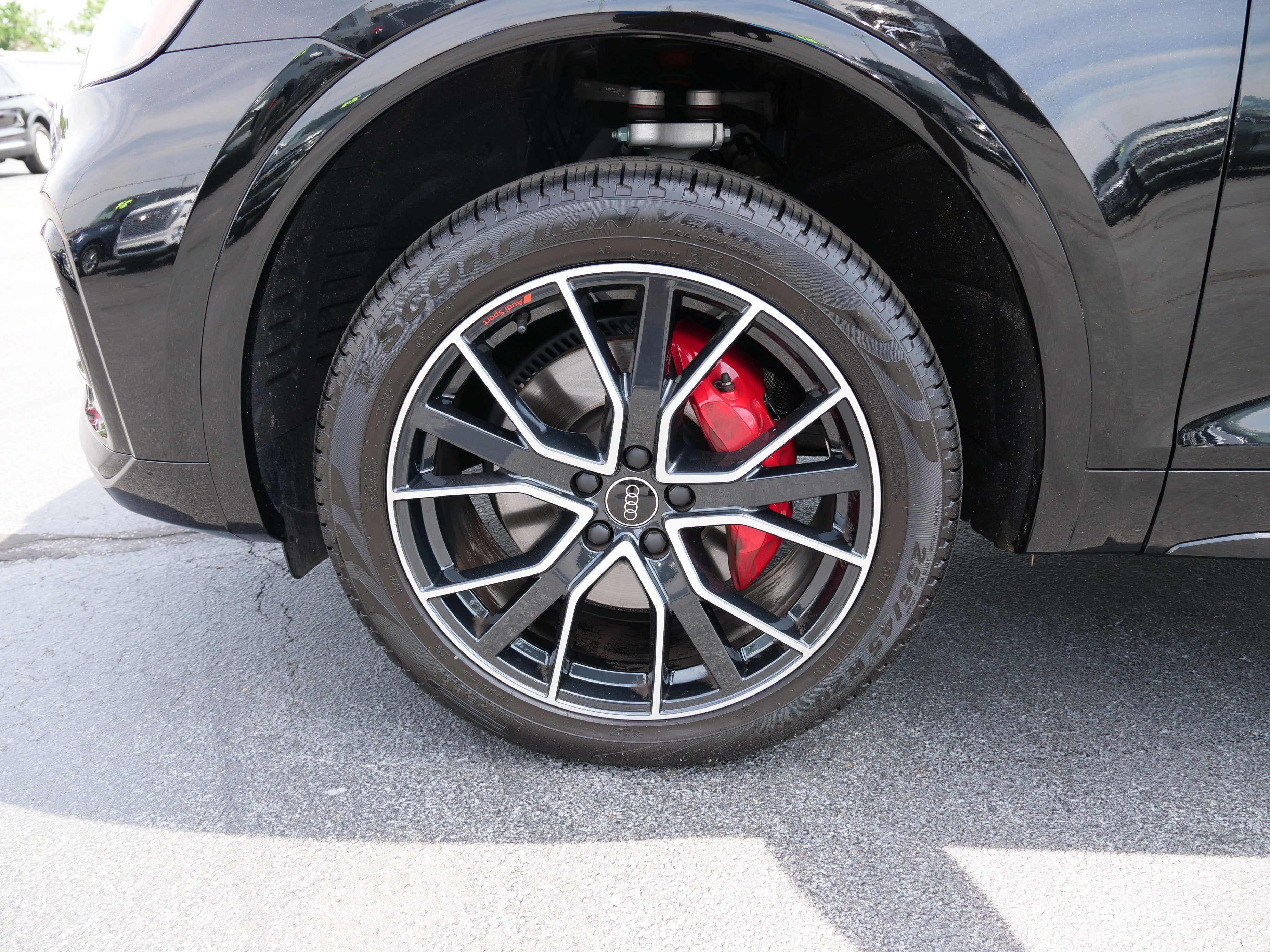 2025 Audi SQ5 Premium Plus