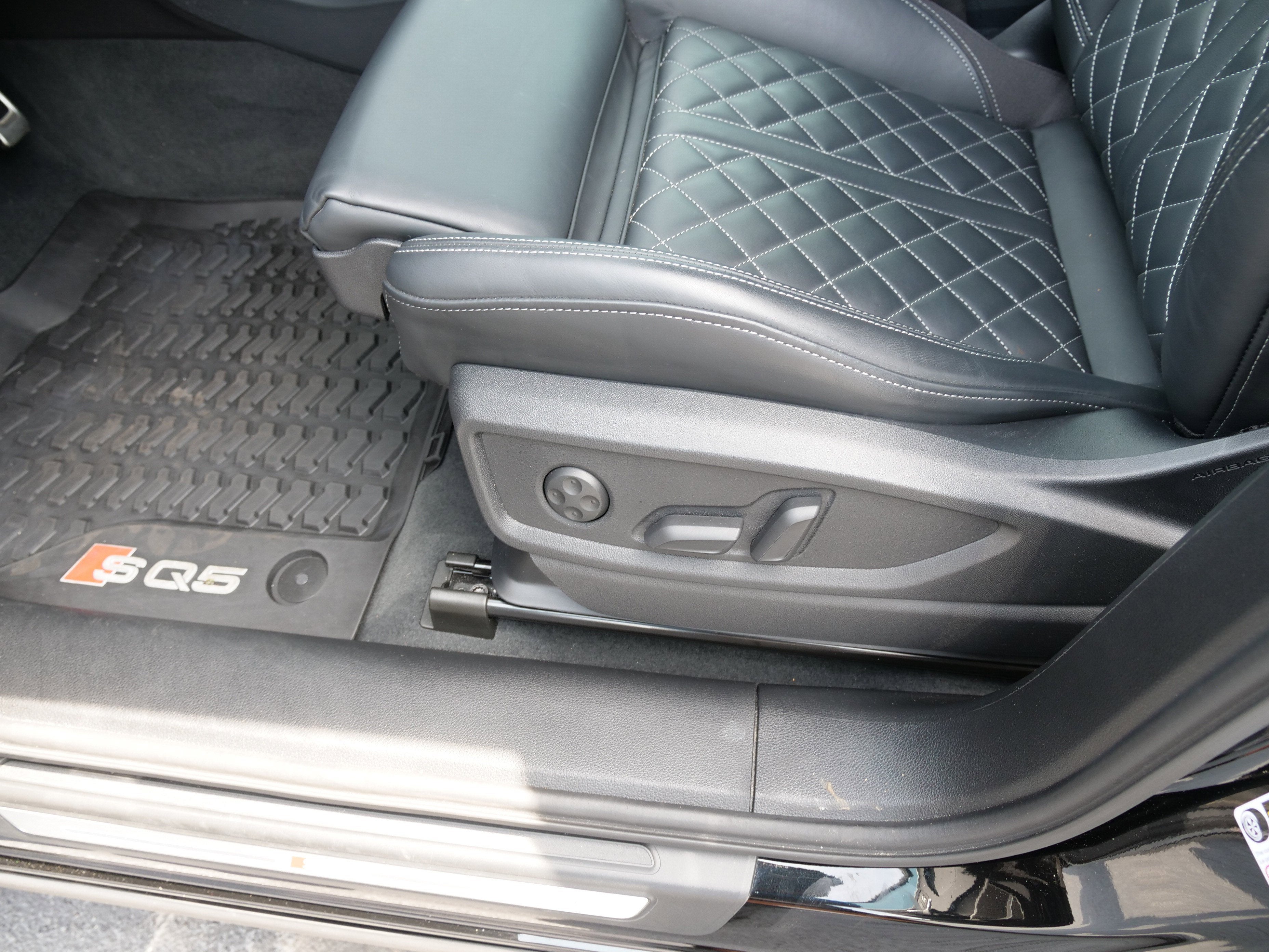 2025 Audi SQ5 Premium Plus