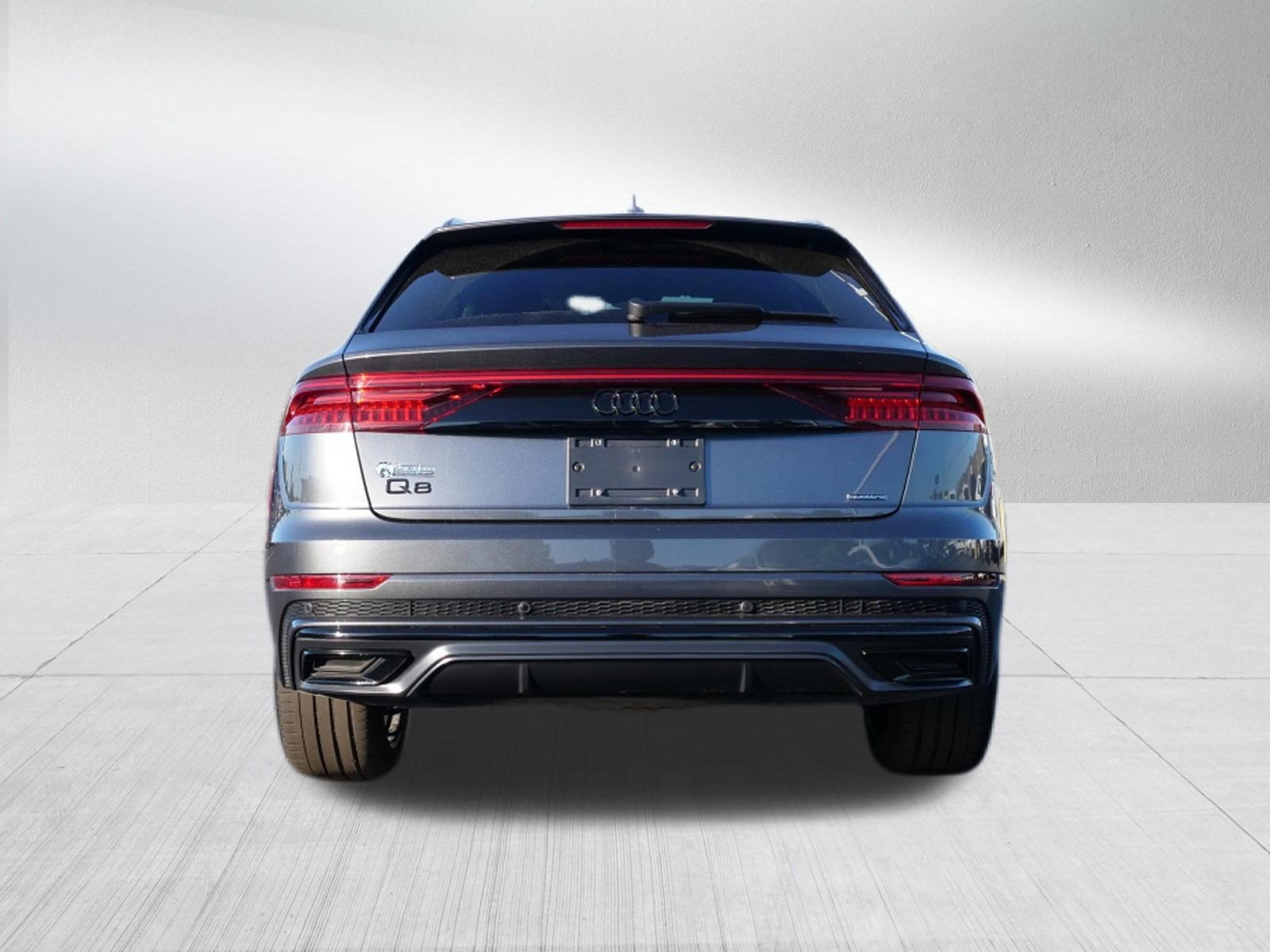 2022 Audi Q8 Premium Plus