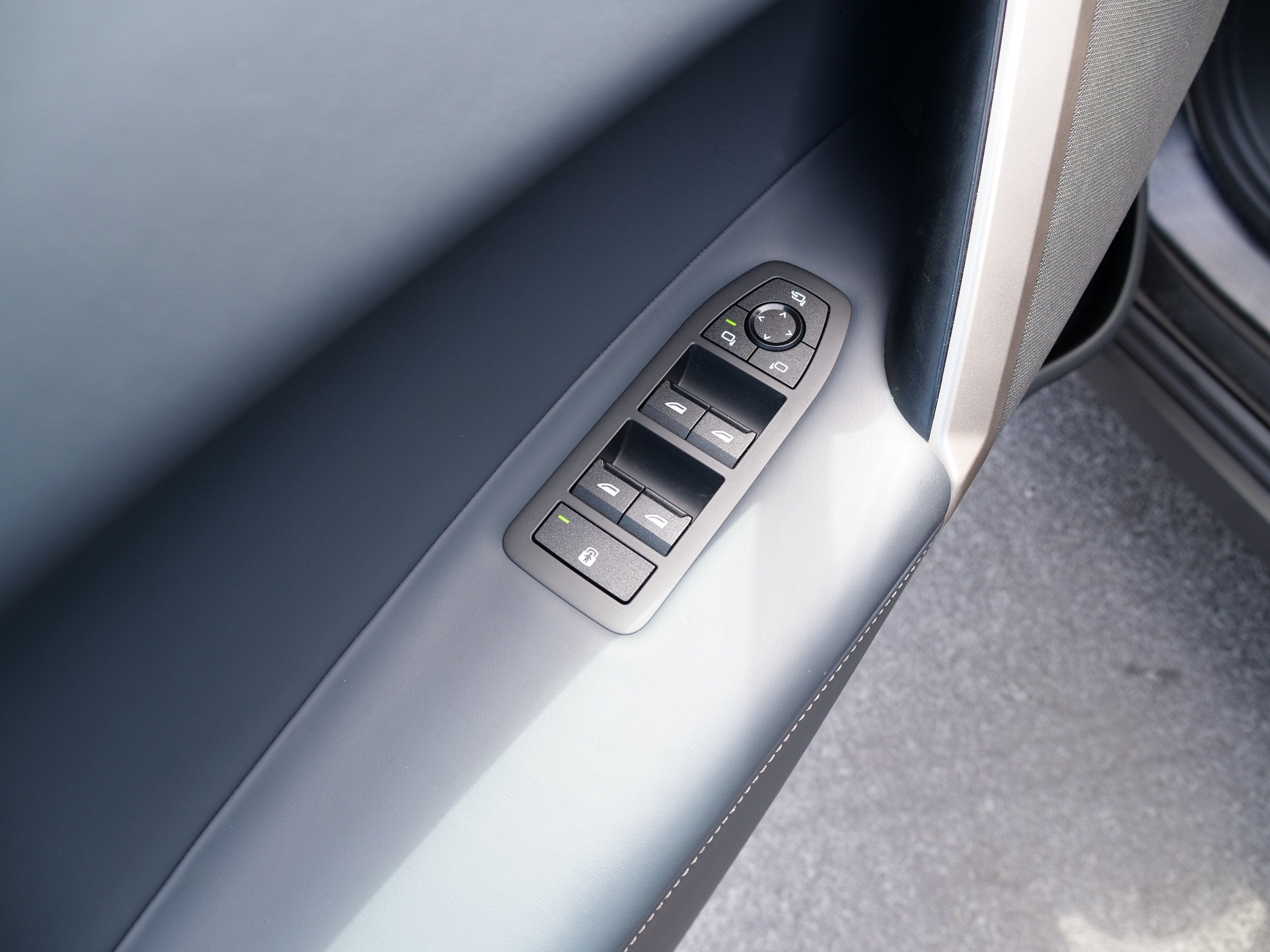 2023 BMW iX xDrive50
