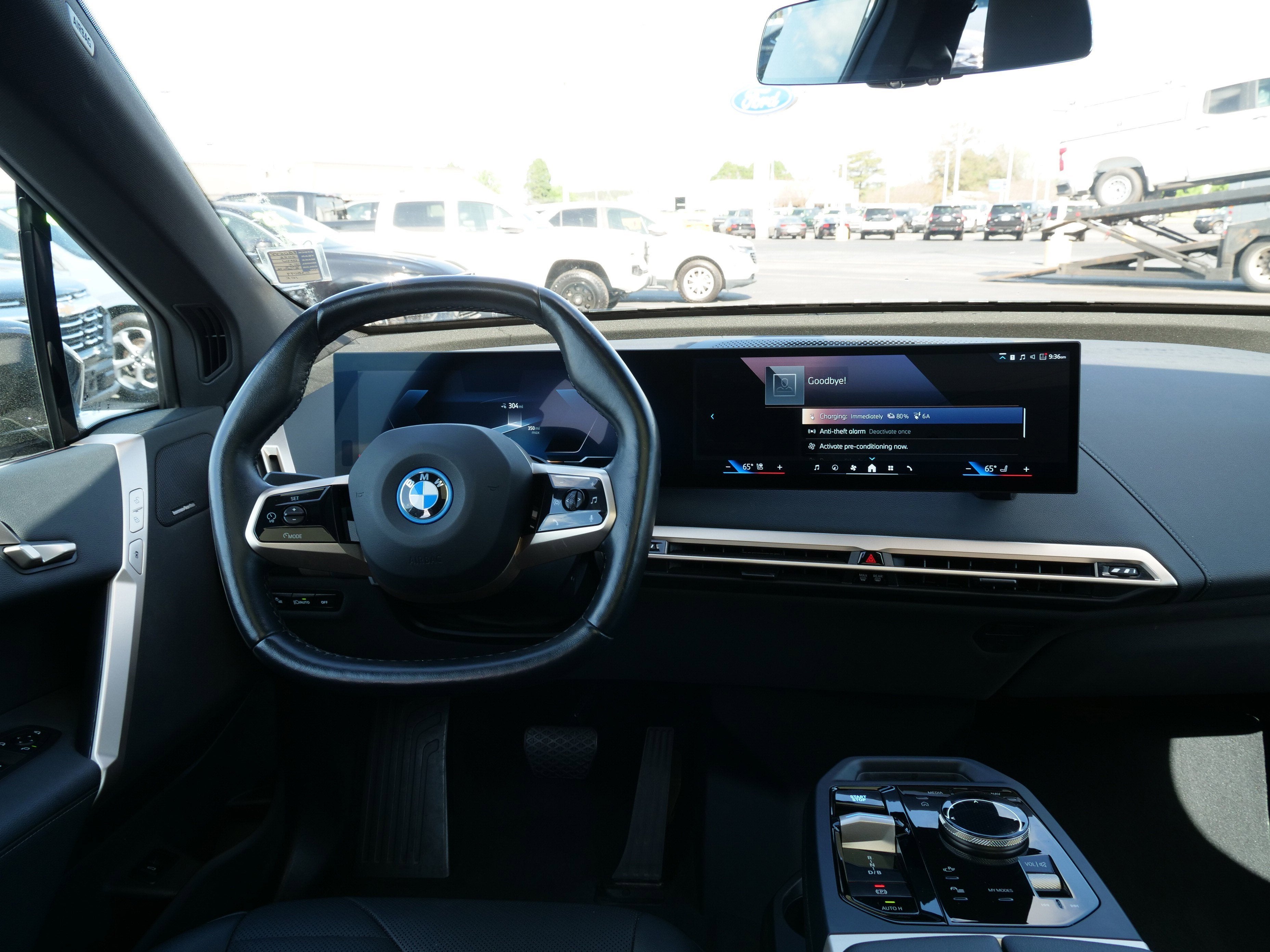 2025 BMW iX xDrive50