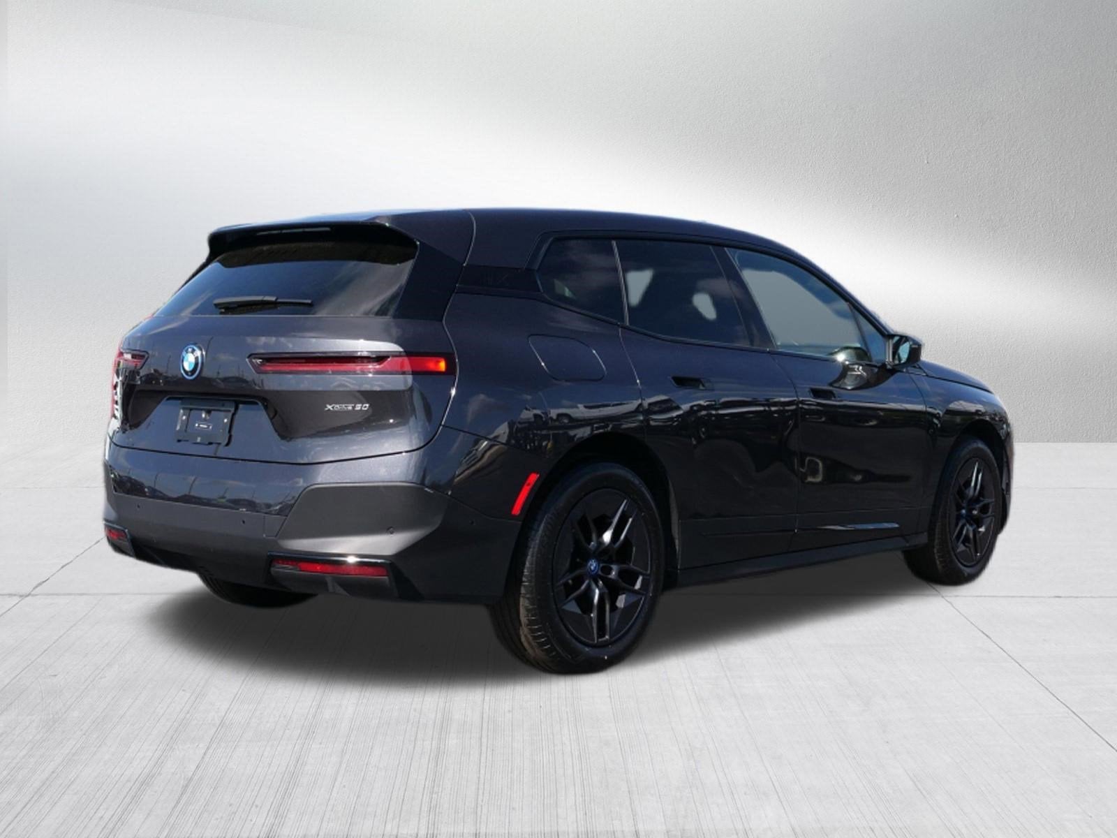 2025 BMW iX xDrive50