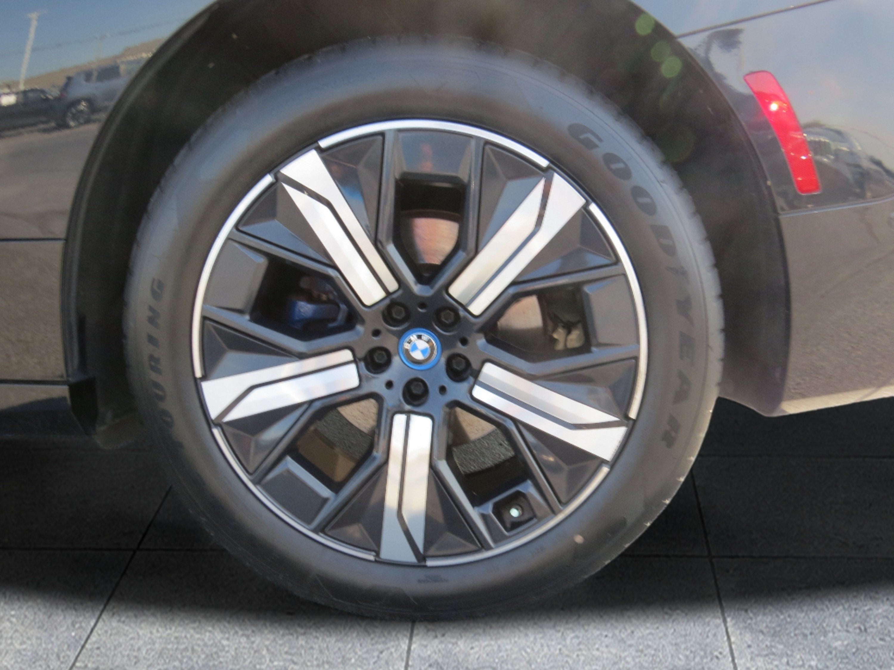 2023 BMW iX xDrive50