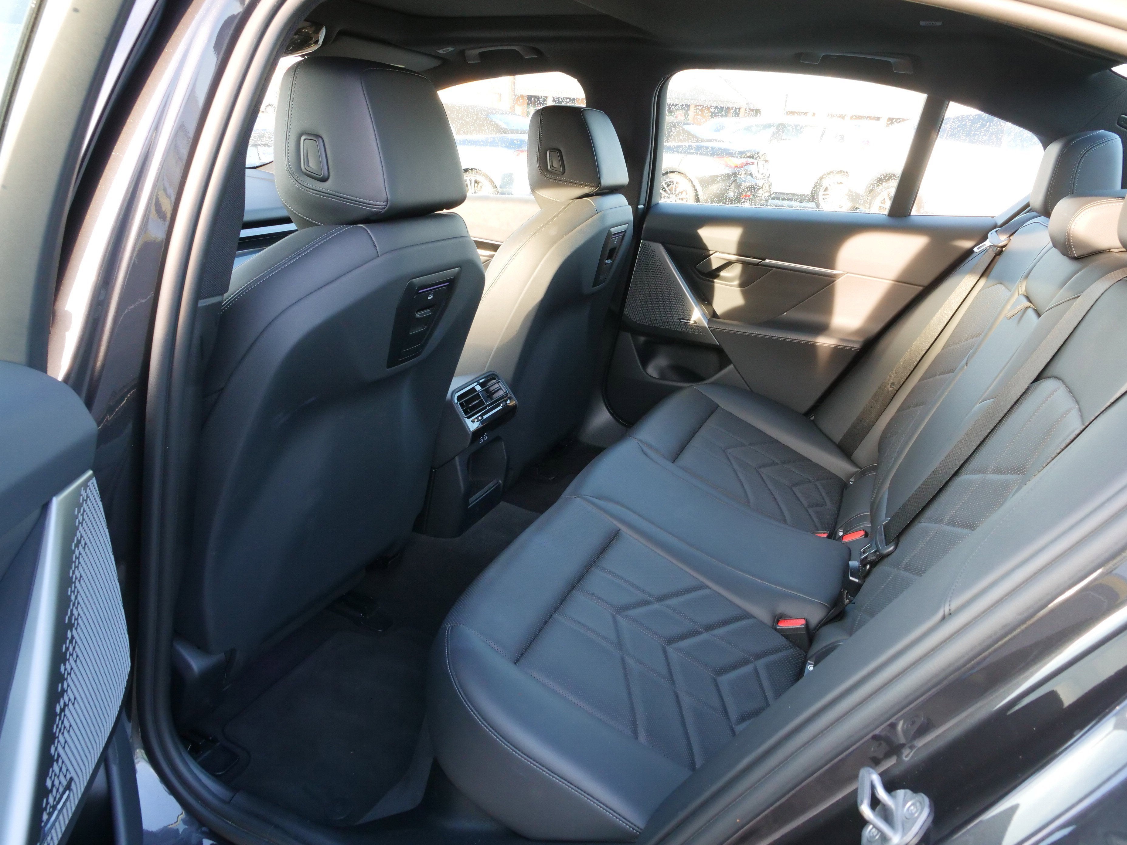 2024 BMW 5 Series 530i