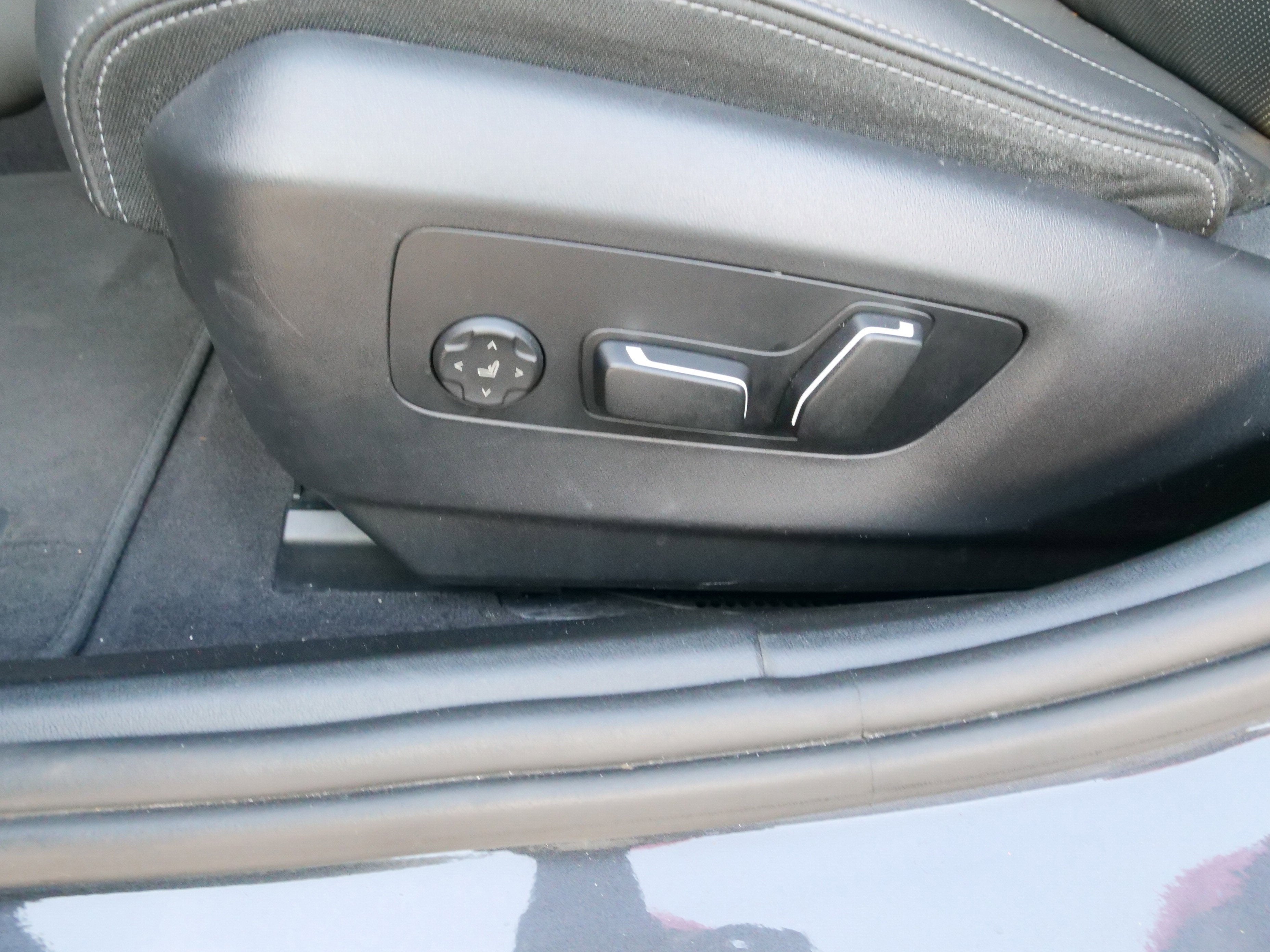 2024 BMW 5 Series 530i