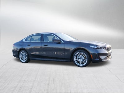 2024 BMW 5 Series 530i