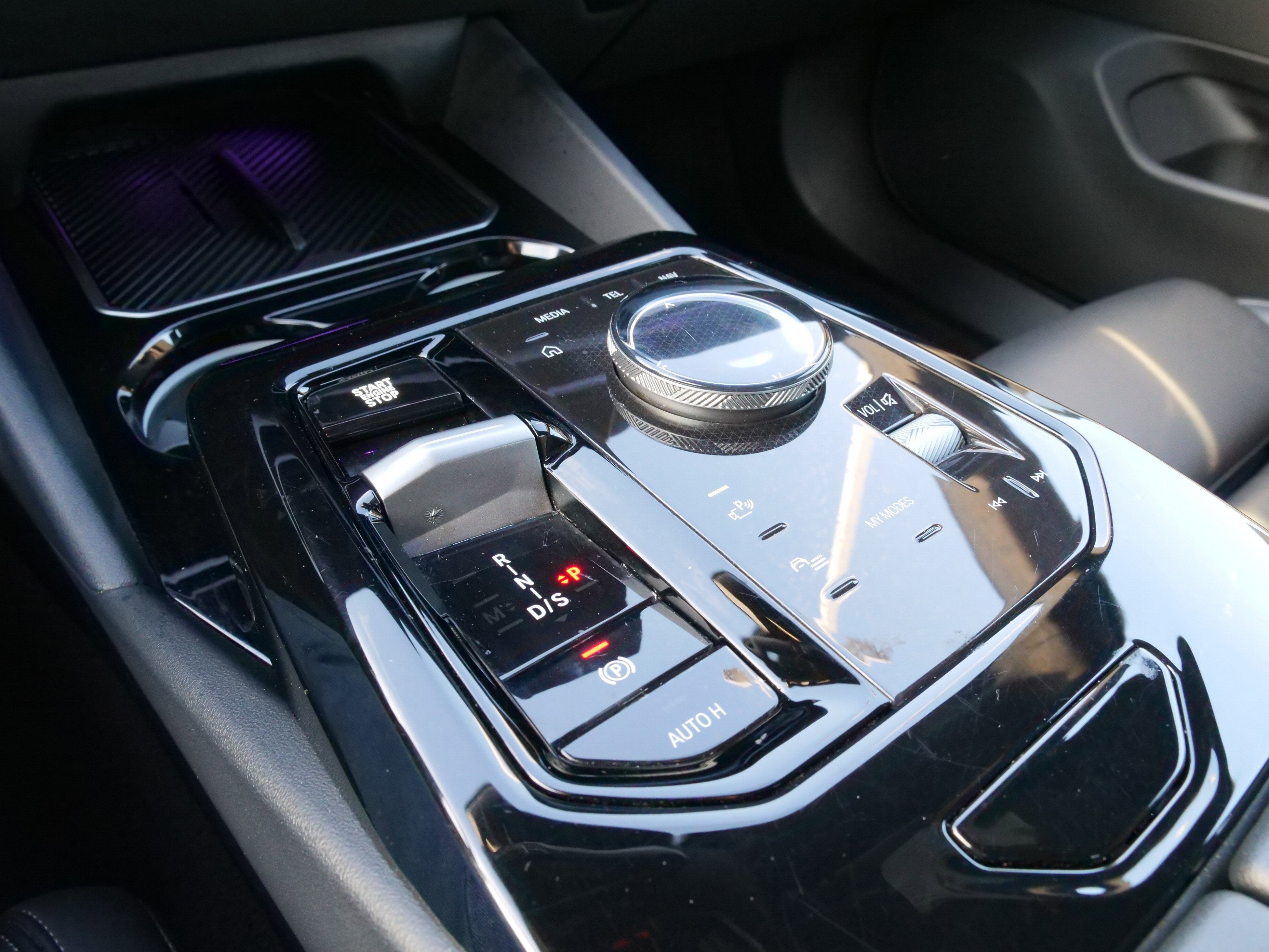 2024 BMW 5 Series 530i