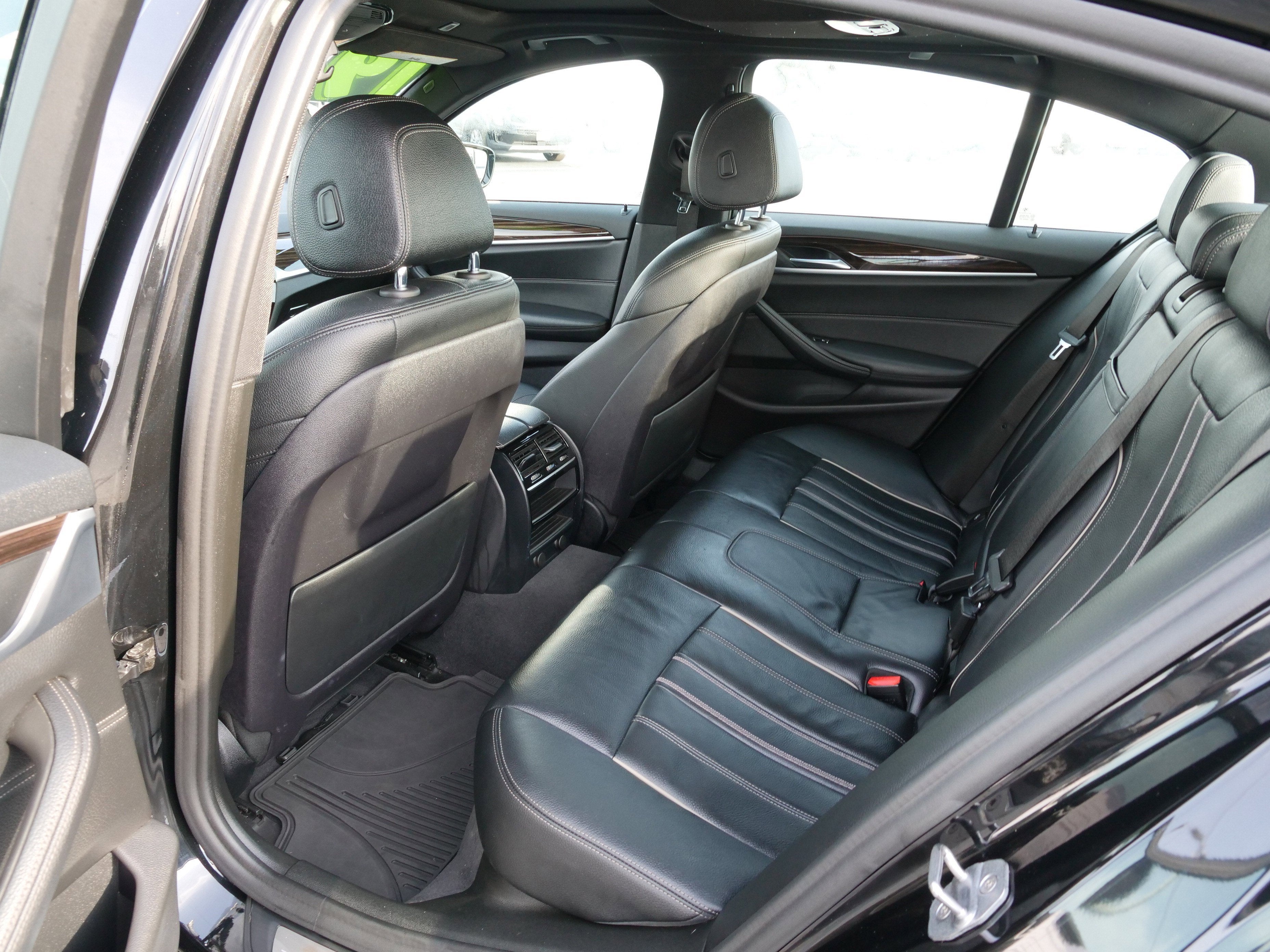 2019 BMW 5 Series 540i