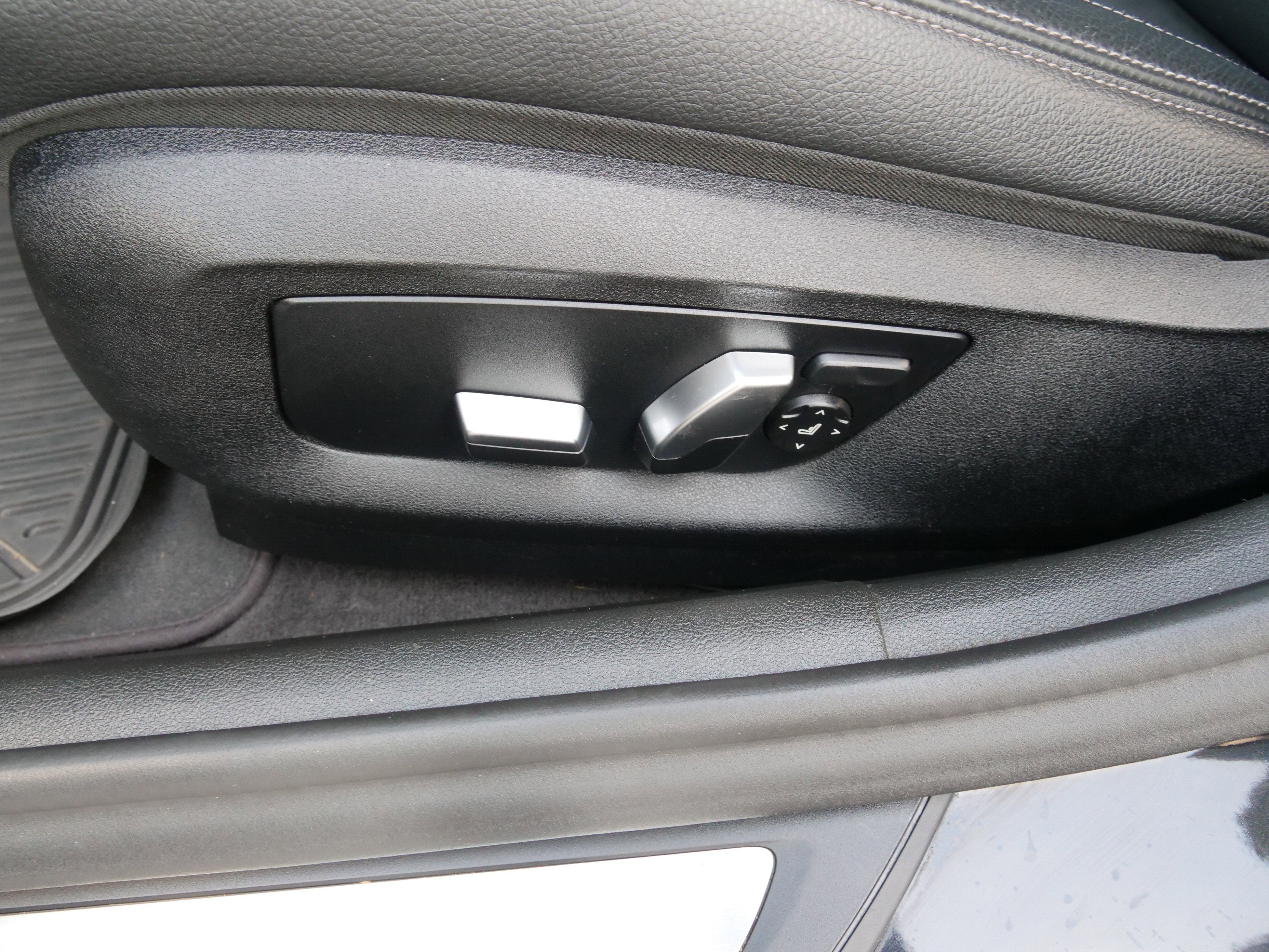 2019 BMW 5 Series 540i