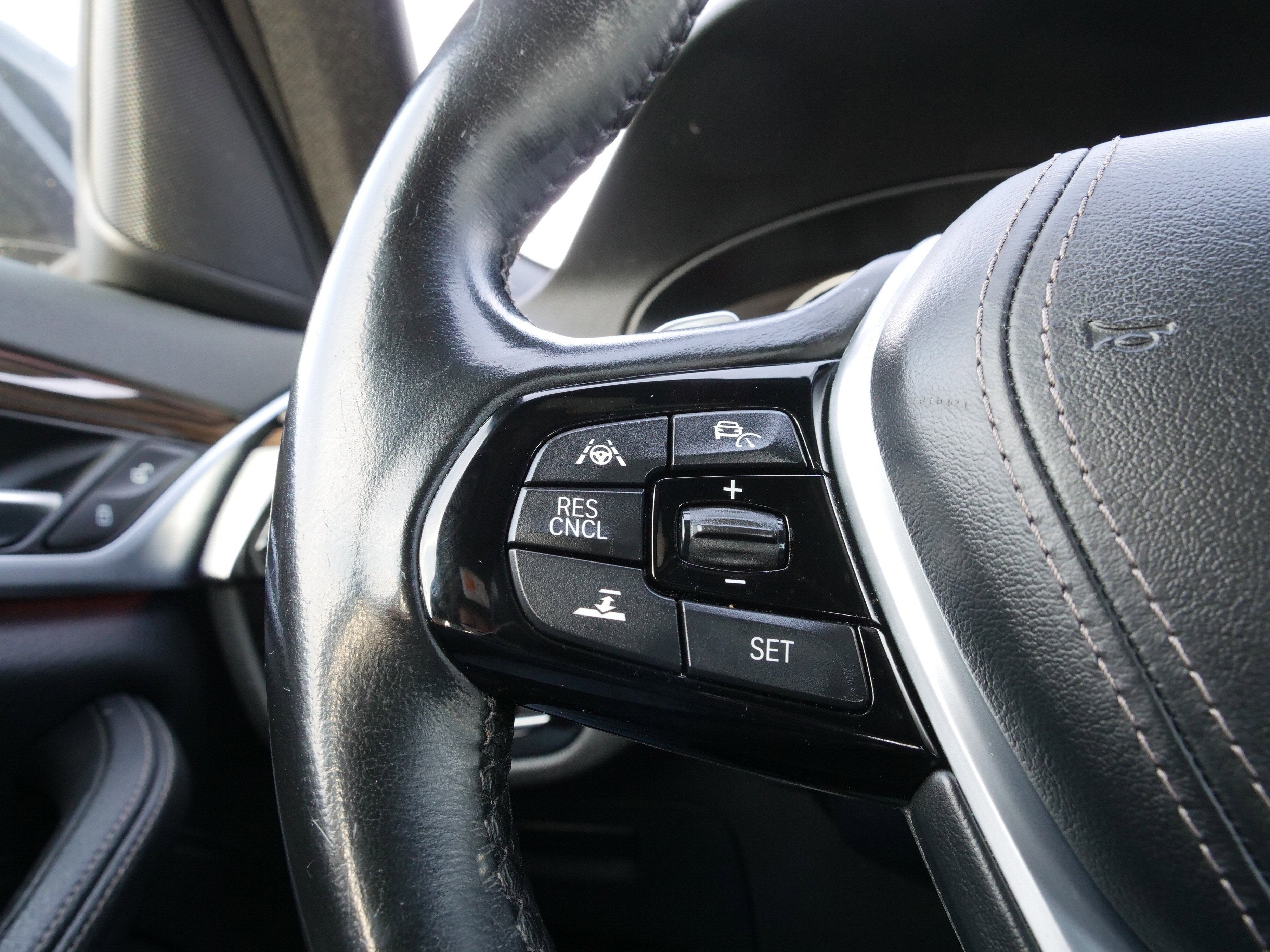 2019 BMW 5 Series 540i