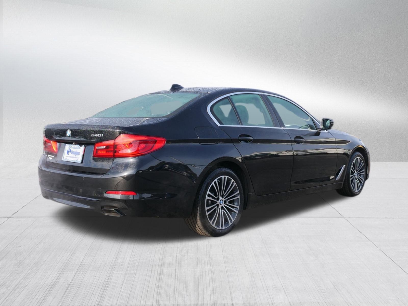 2019 BMW 5 Series 540i