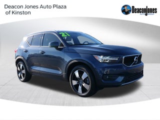 2021 Volvo XC40 Momentum