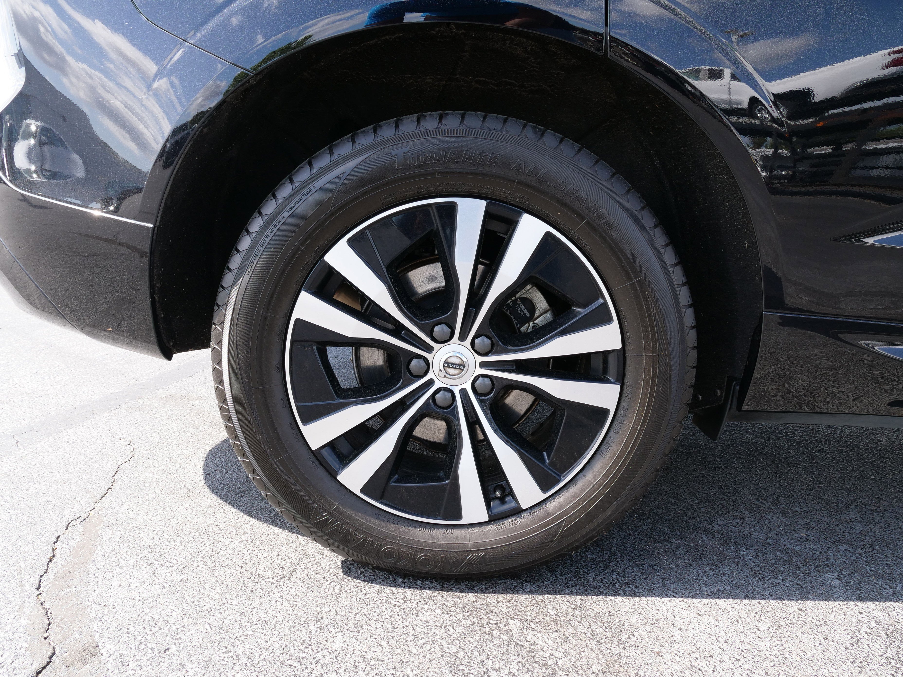 2023 Volvo XC60 Core
