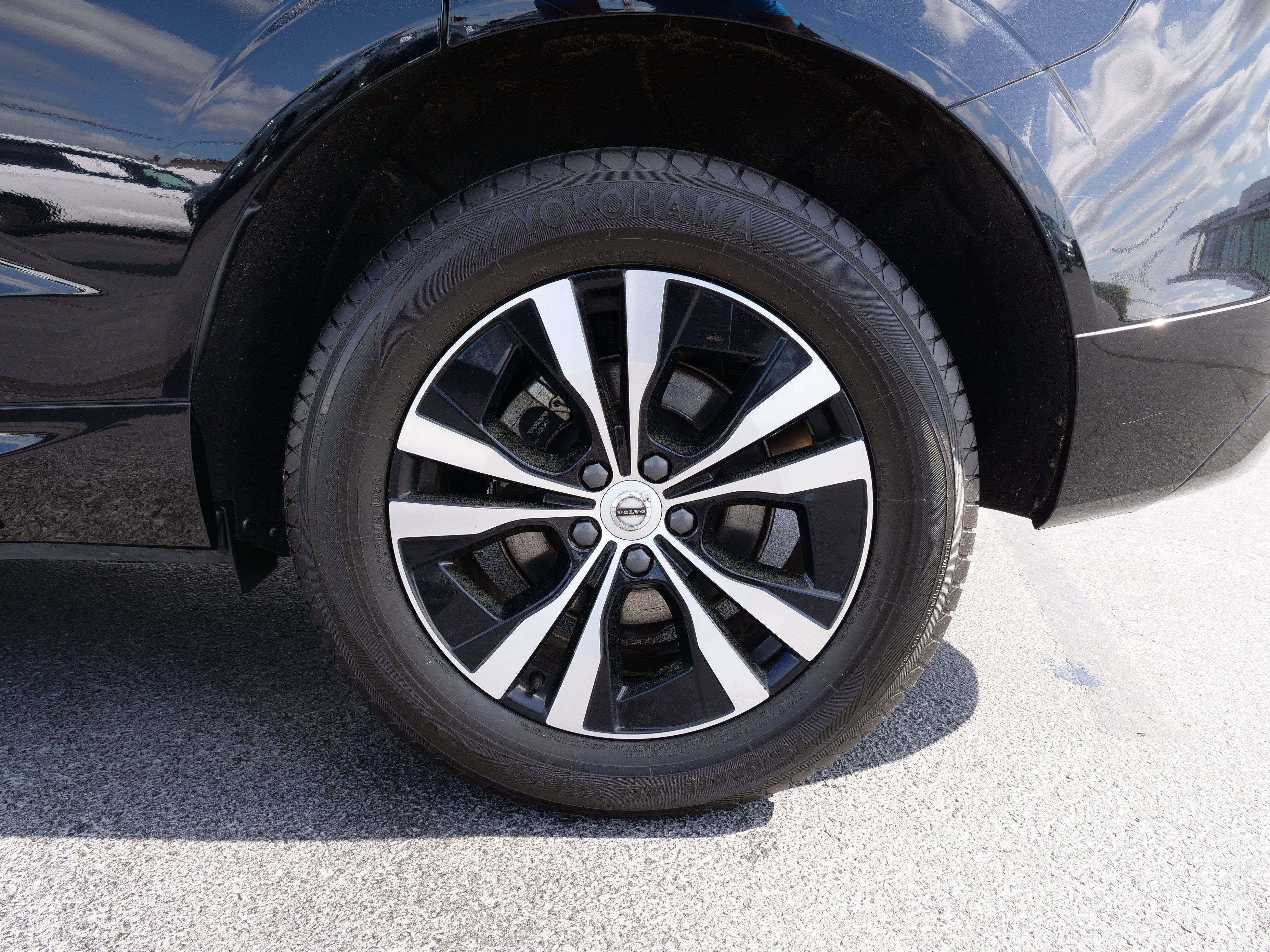 2023 Volvo XC60 Core