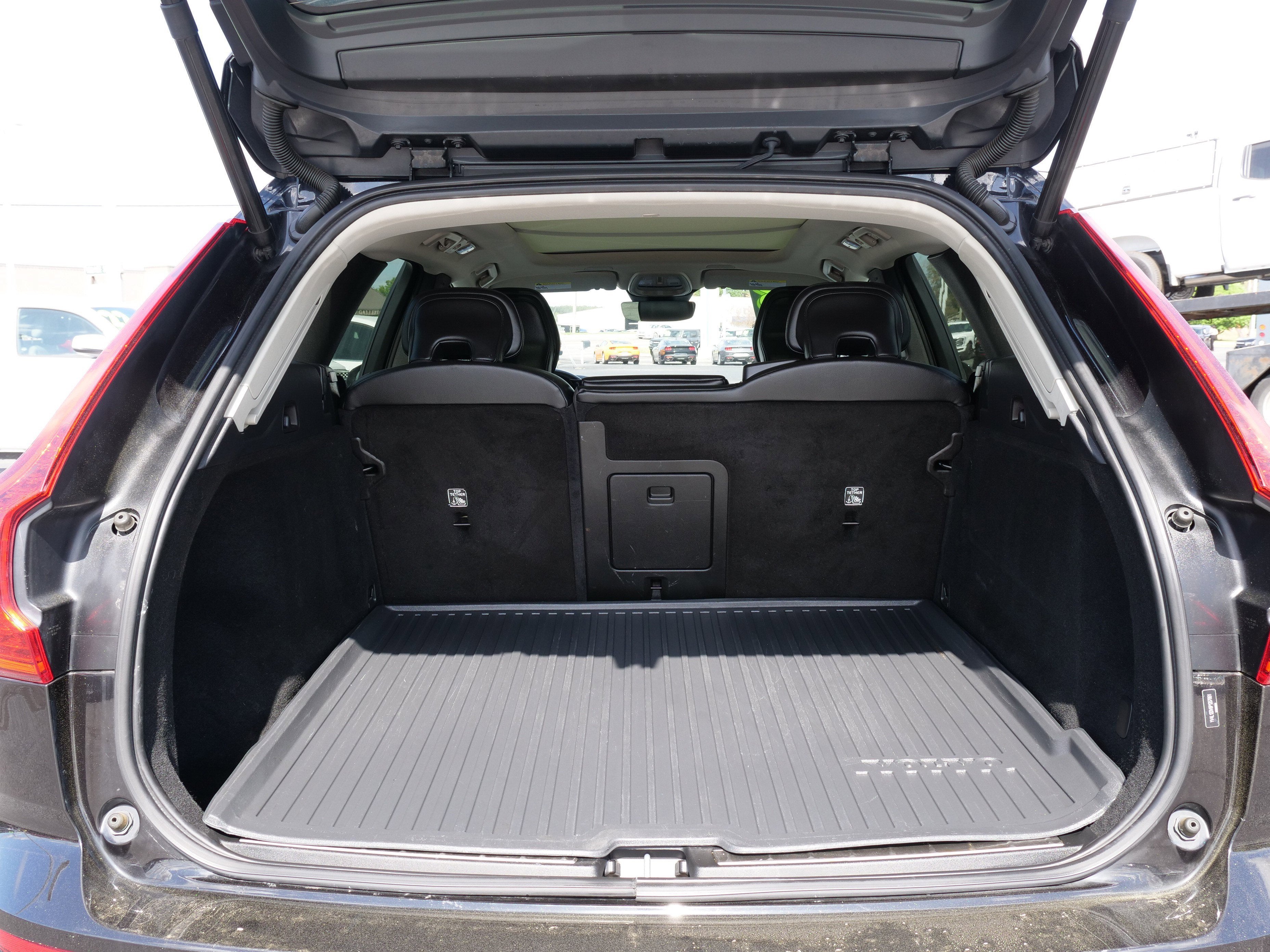 2023 Volvo XC60 Core