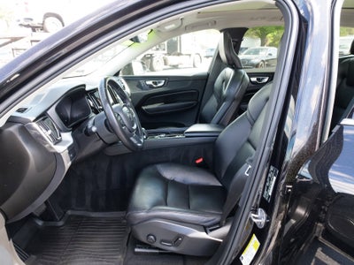 2023 Volvo XC60 Core