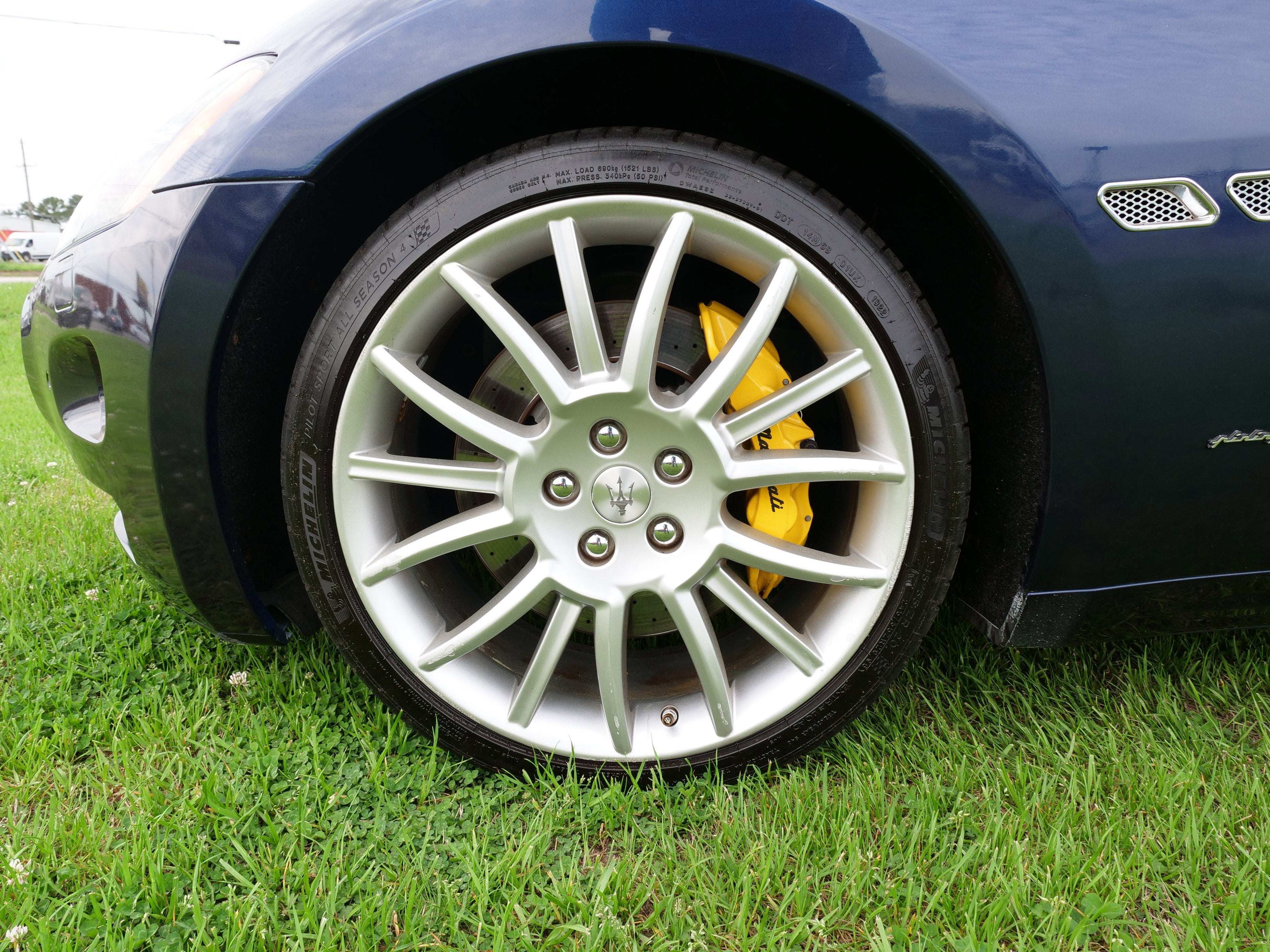 2013 Maserati GranTurismo Convertible 2dr Conv GranTurismo